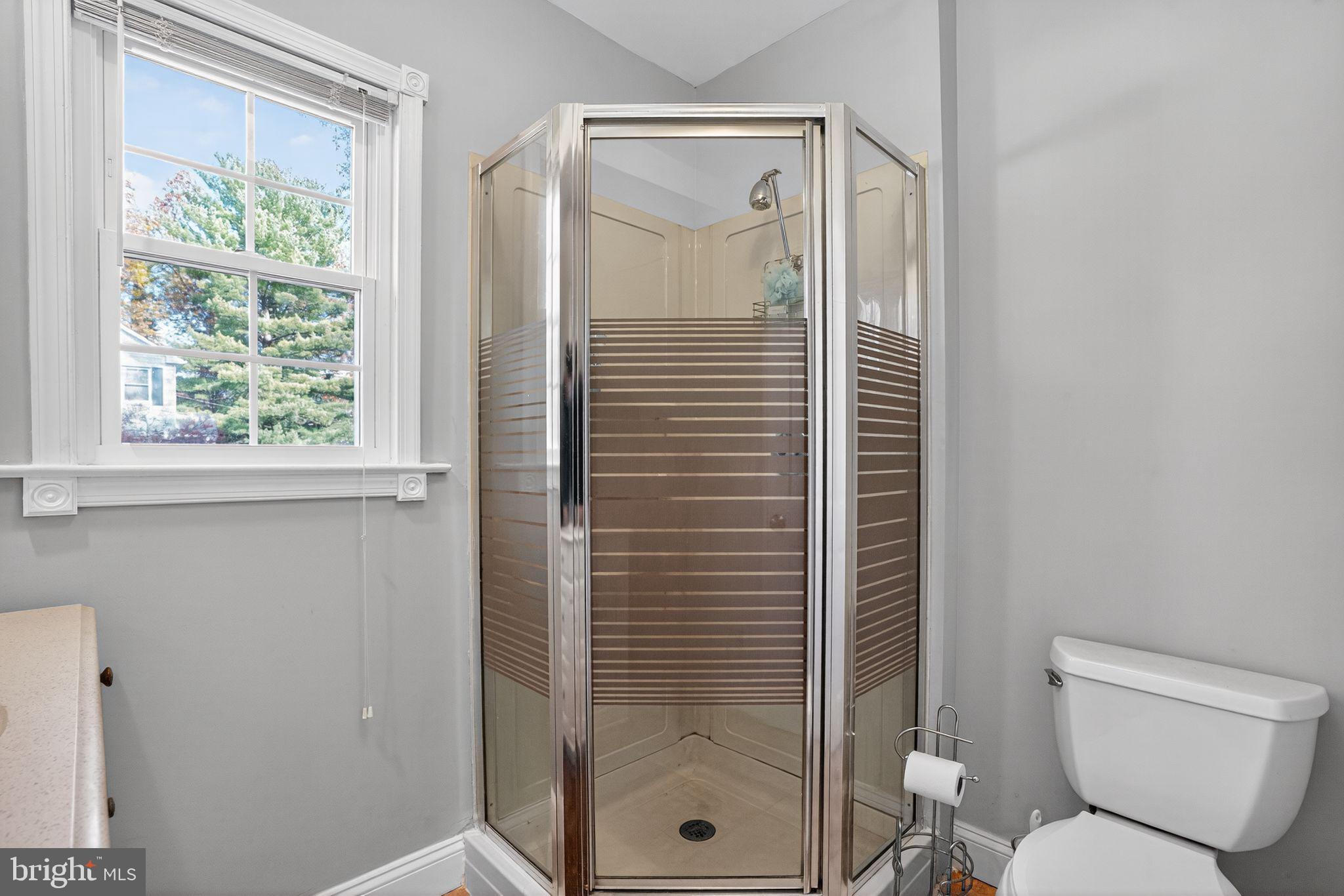 Real estate listing preview #12