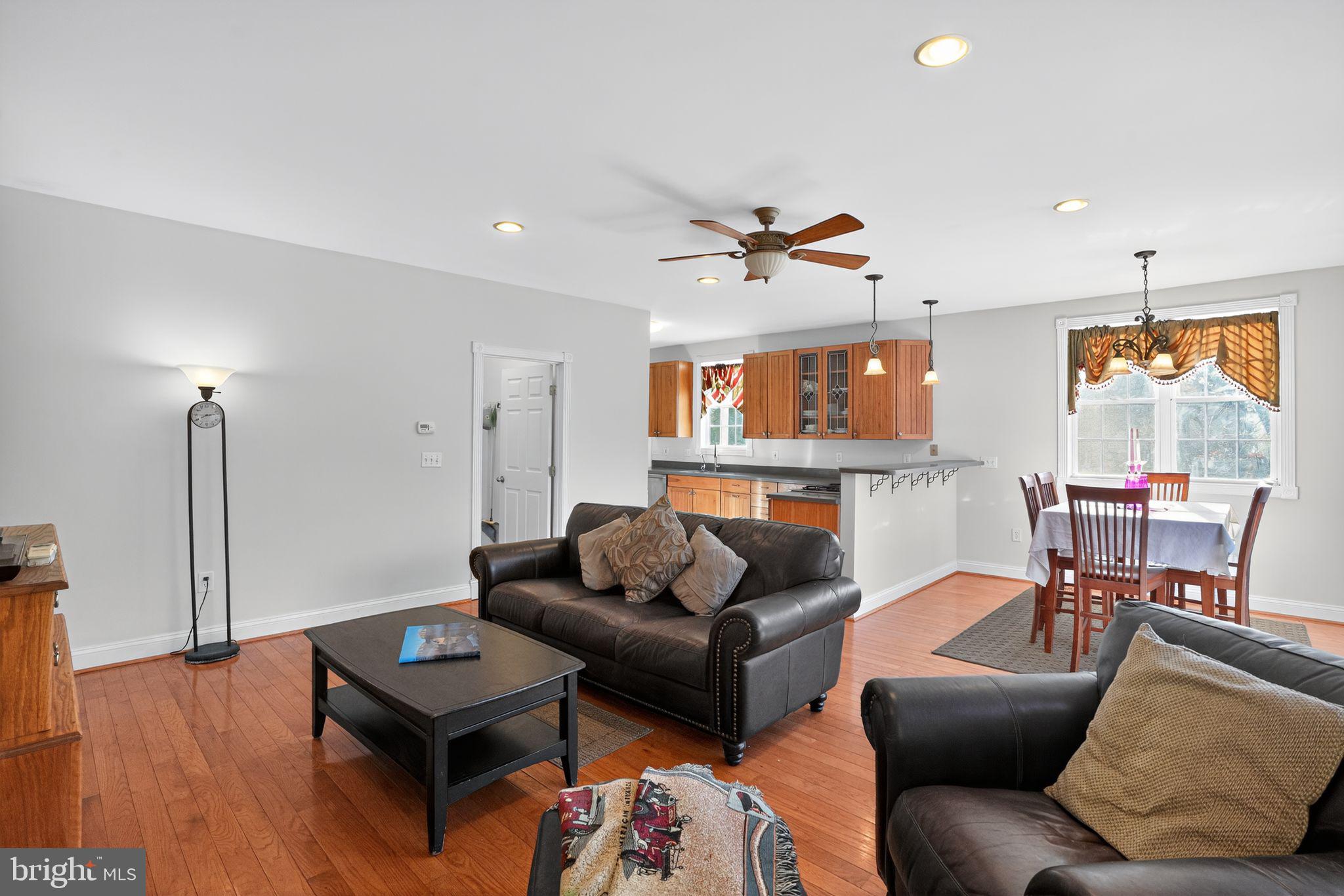 Real estate listing preview #17