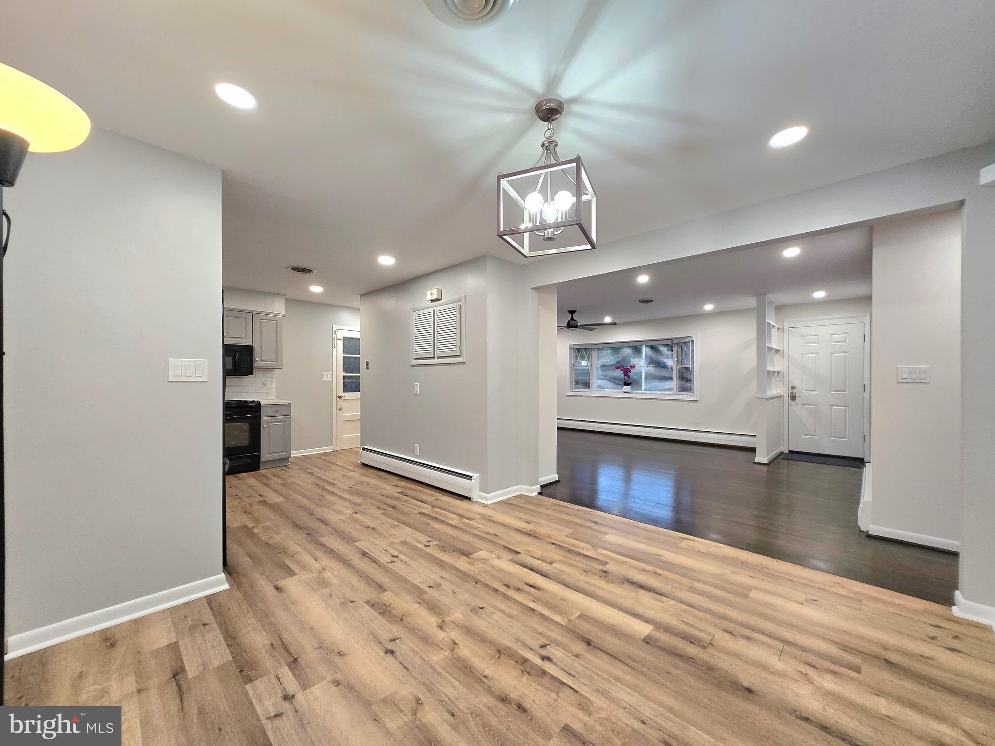 Real estate listing preview #11