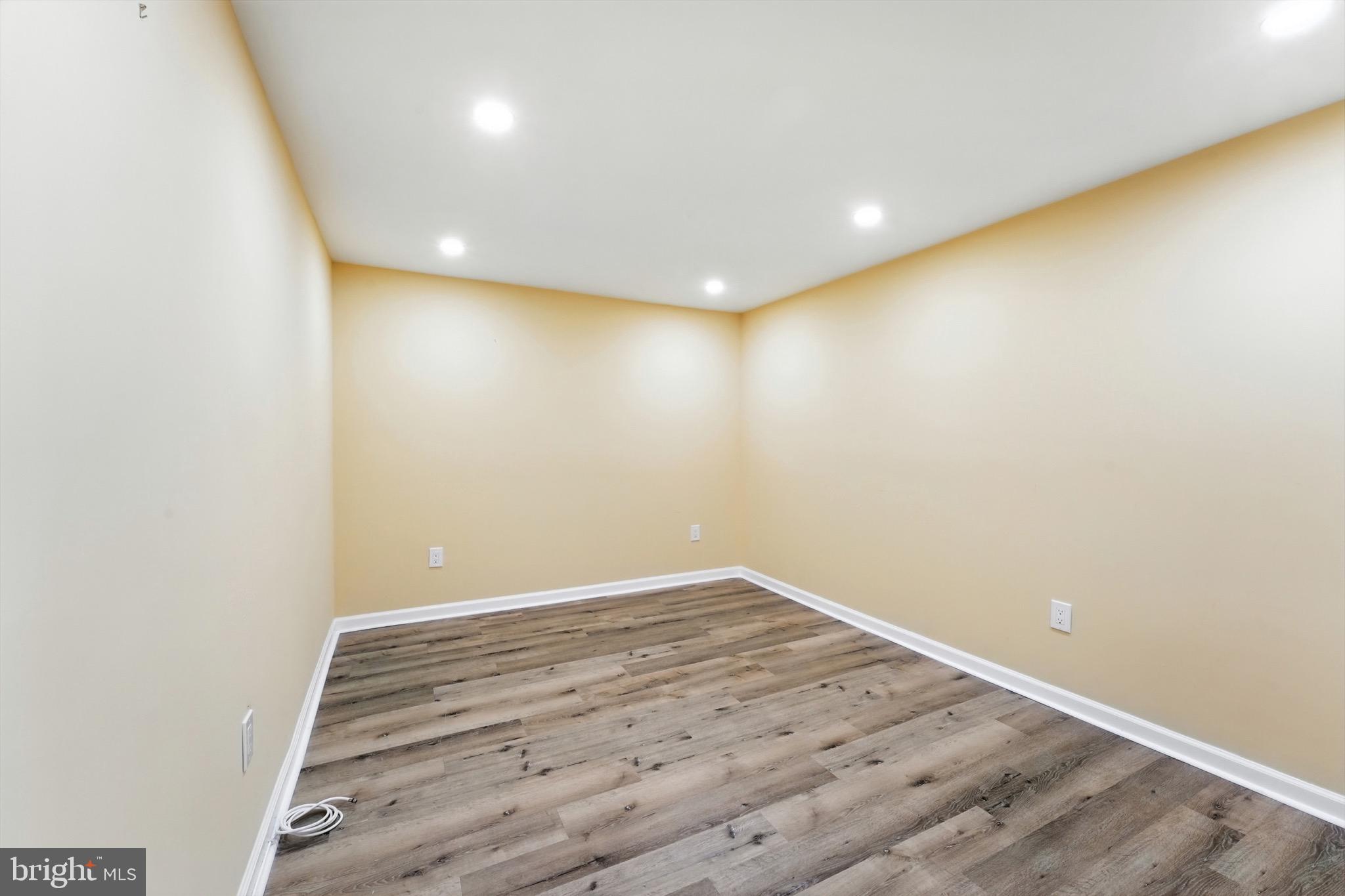 Real estate listing preview #36