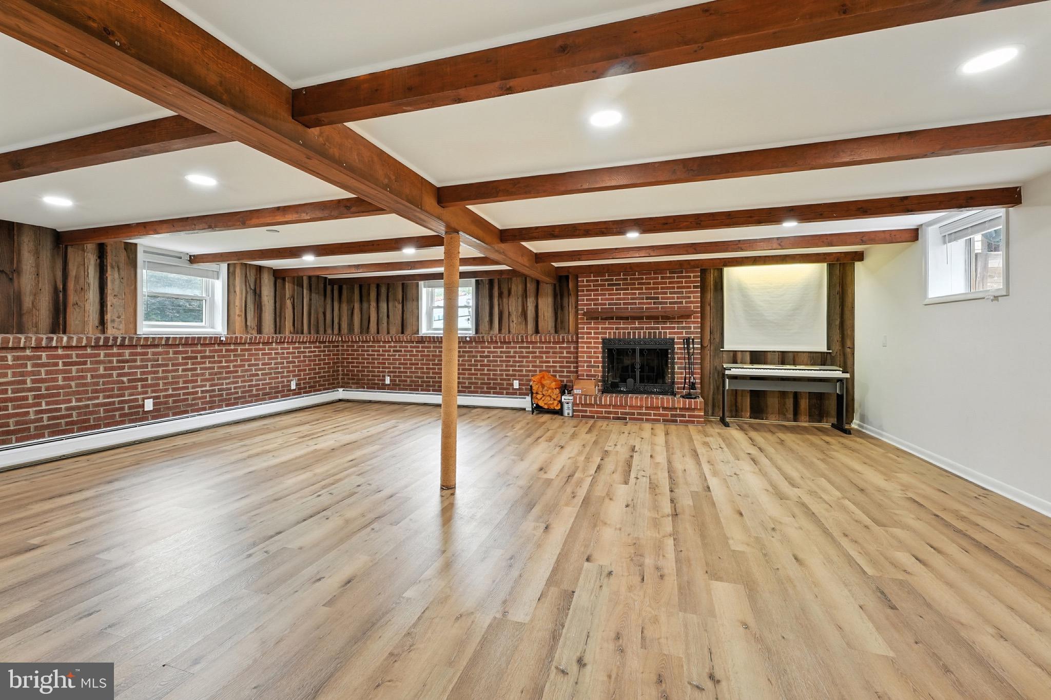 Real estate listing preview #37