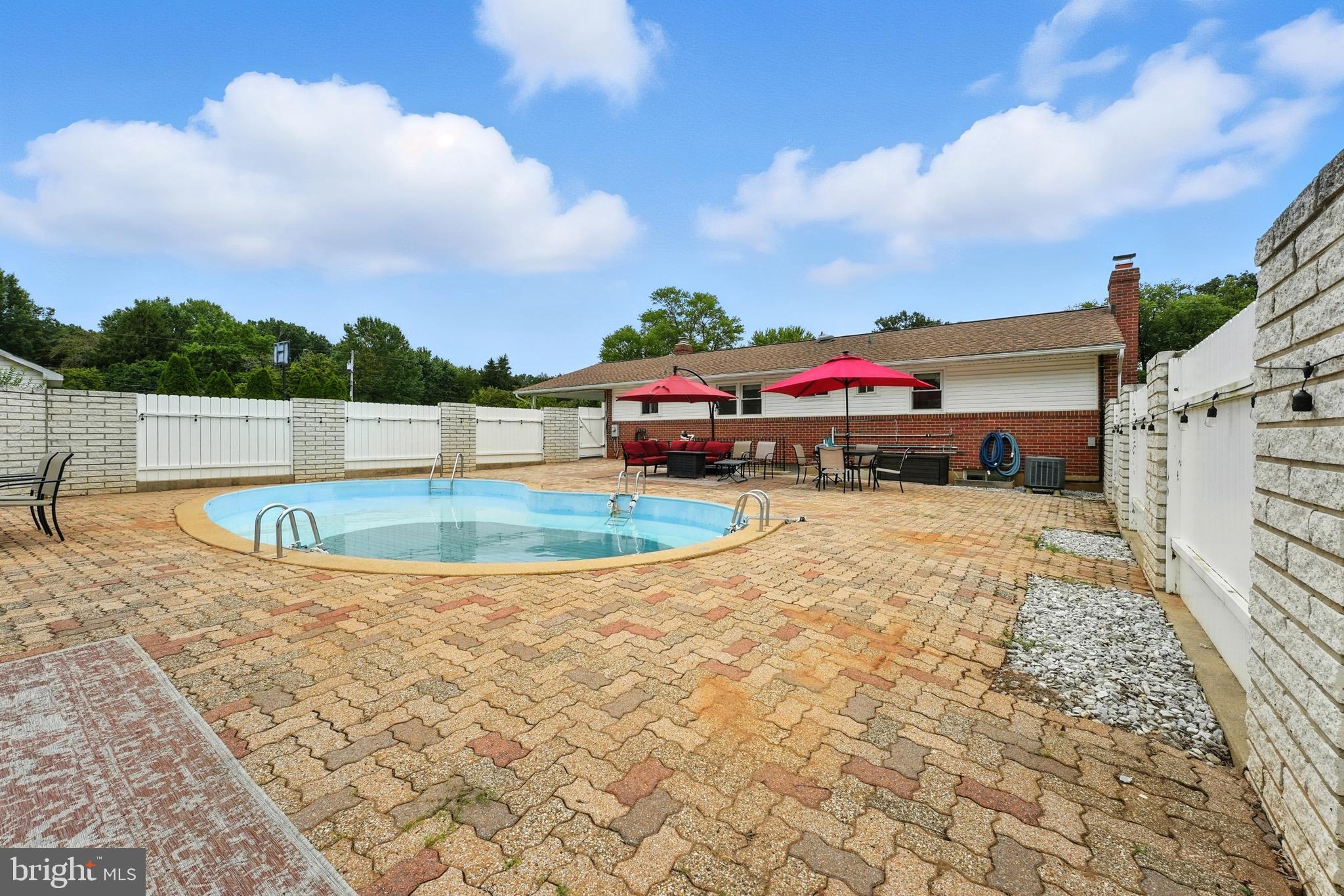 Real estate listing preview #49