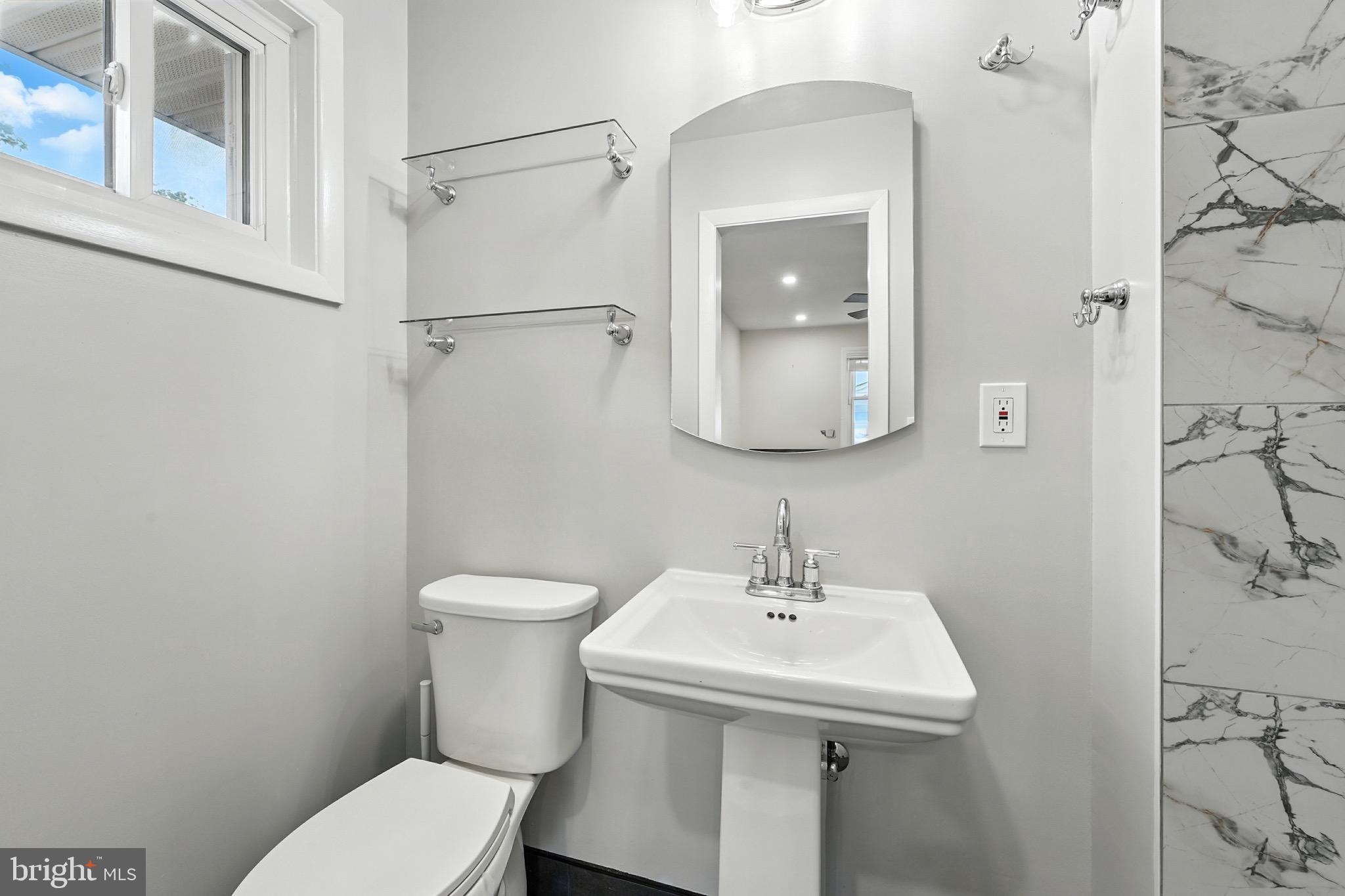 Real estate listing preview #24