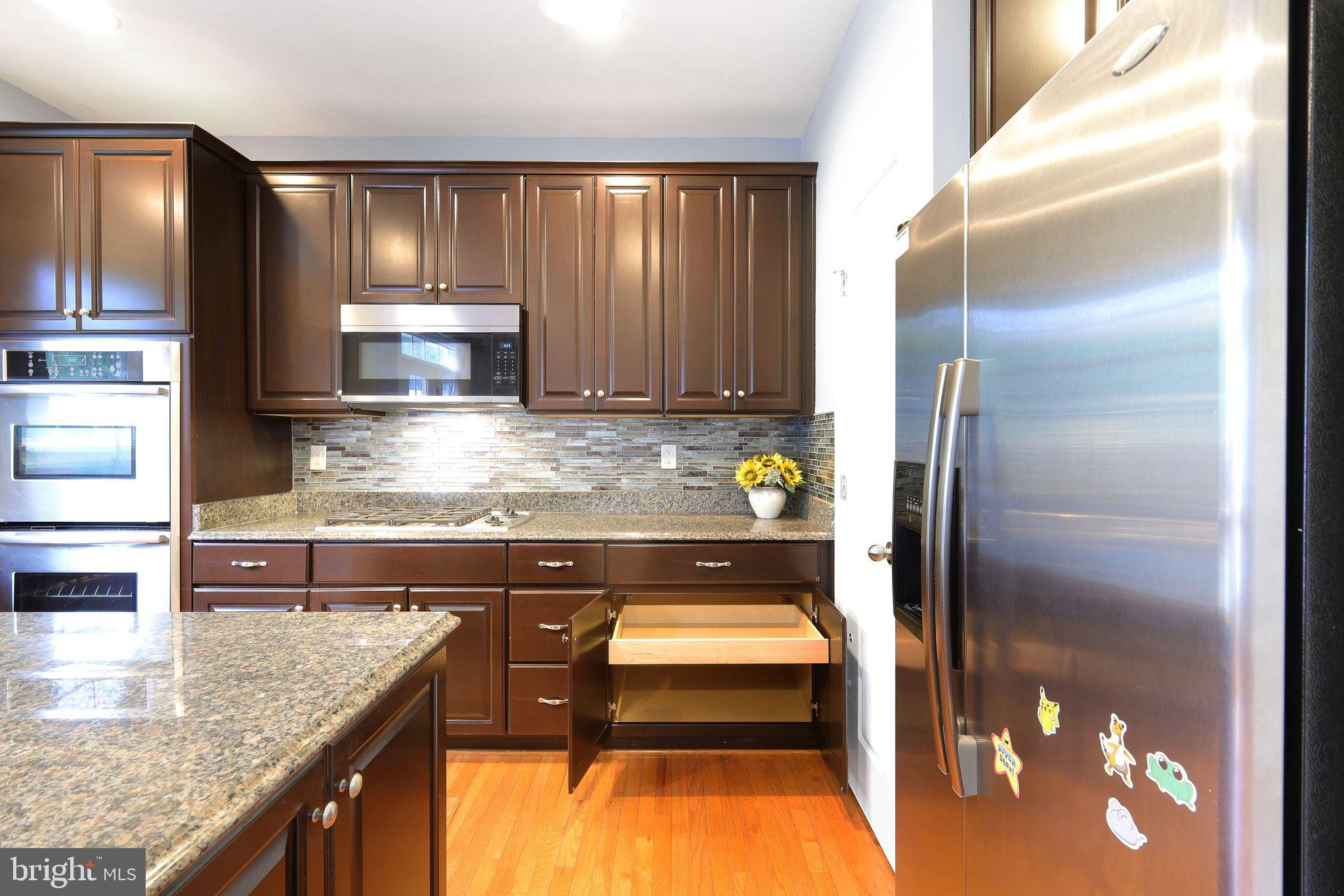 Real estate listing preview #12