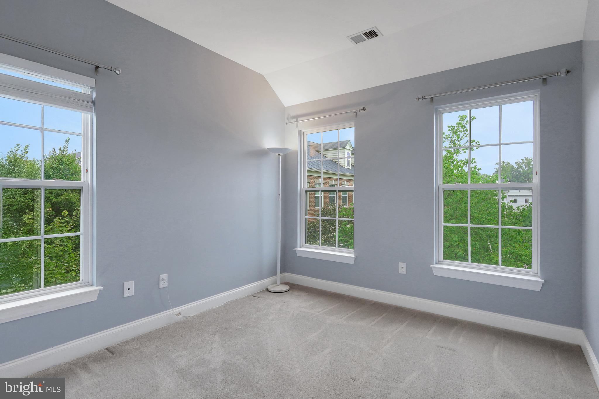 Real estate listing preview #26