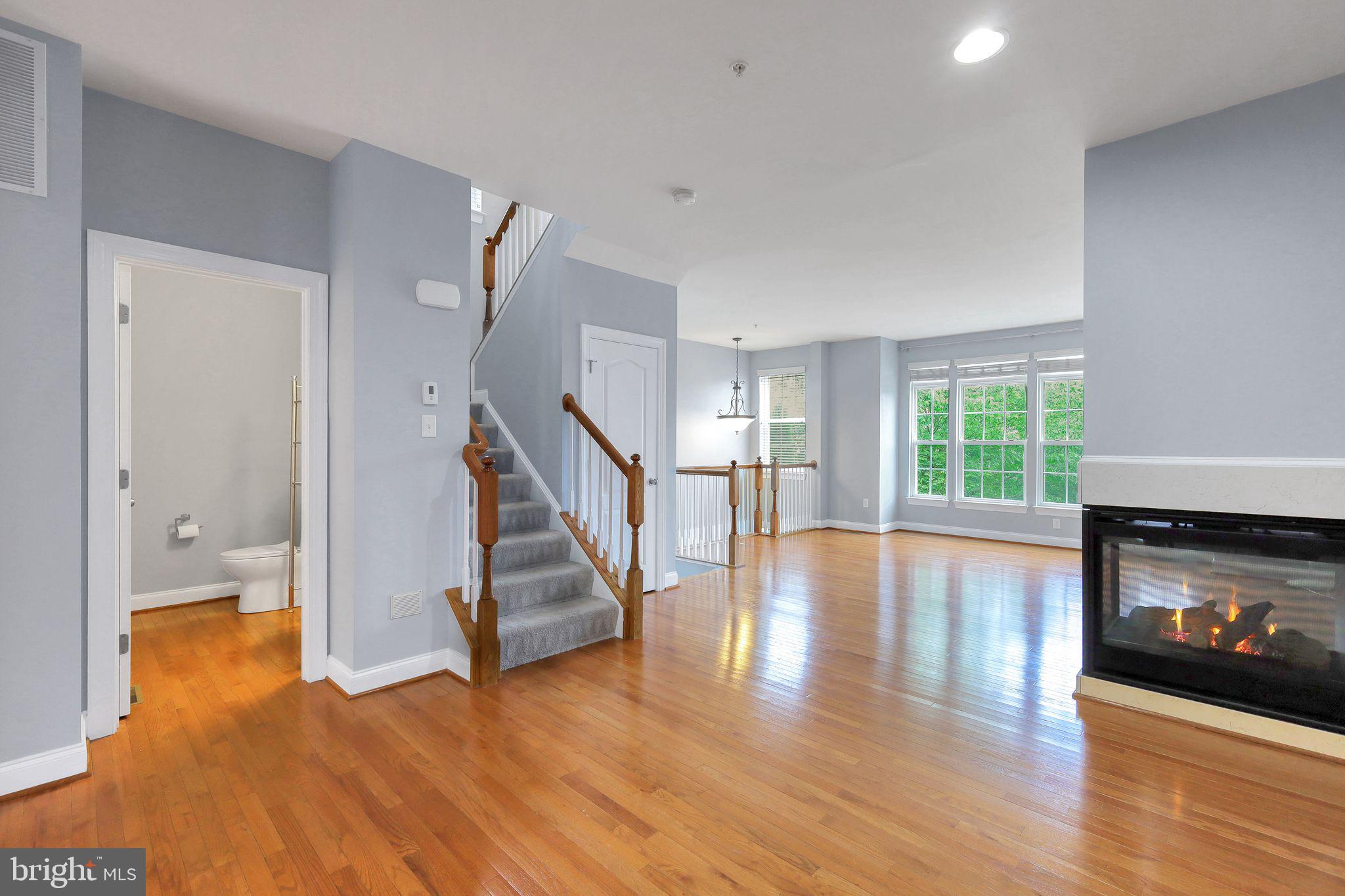 Real estate listing preview #16