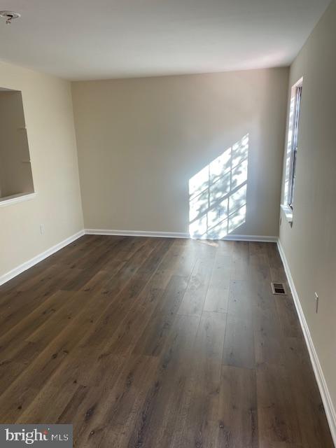 Real estate listing preview #2