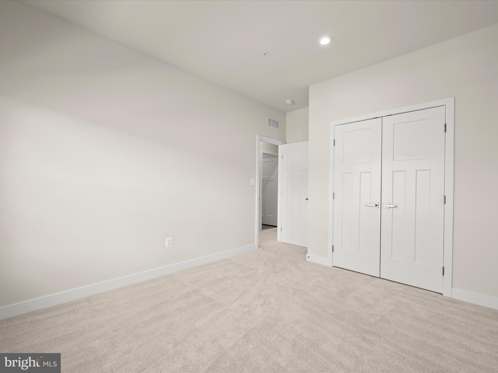 Real estate listing preview #22