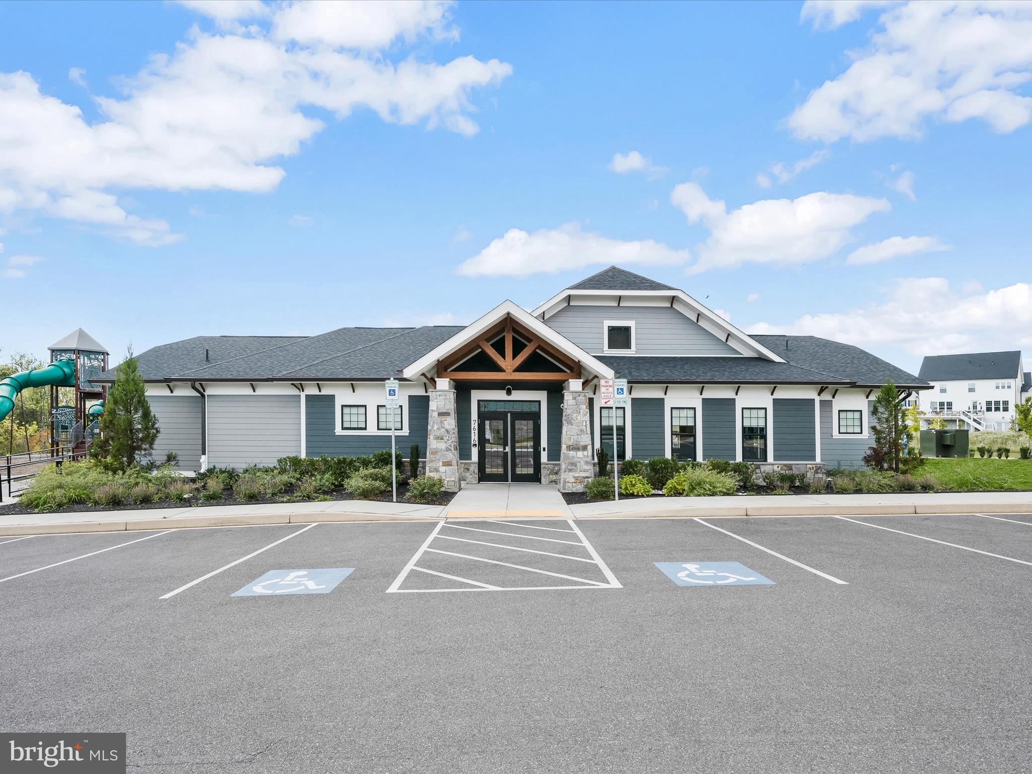 Real estate listing preview #37