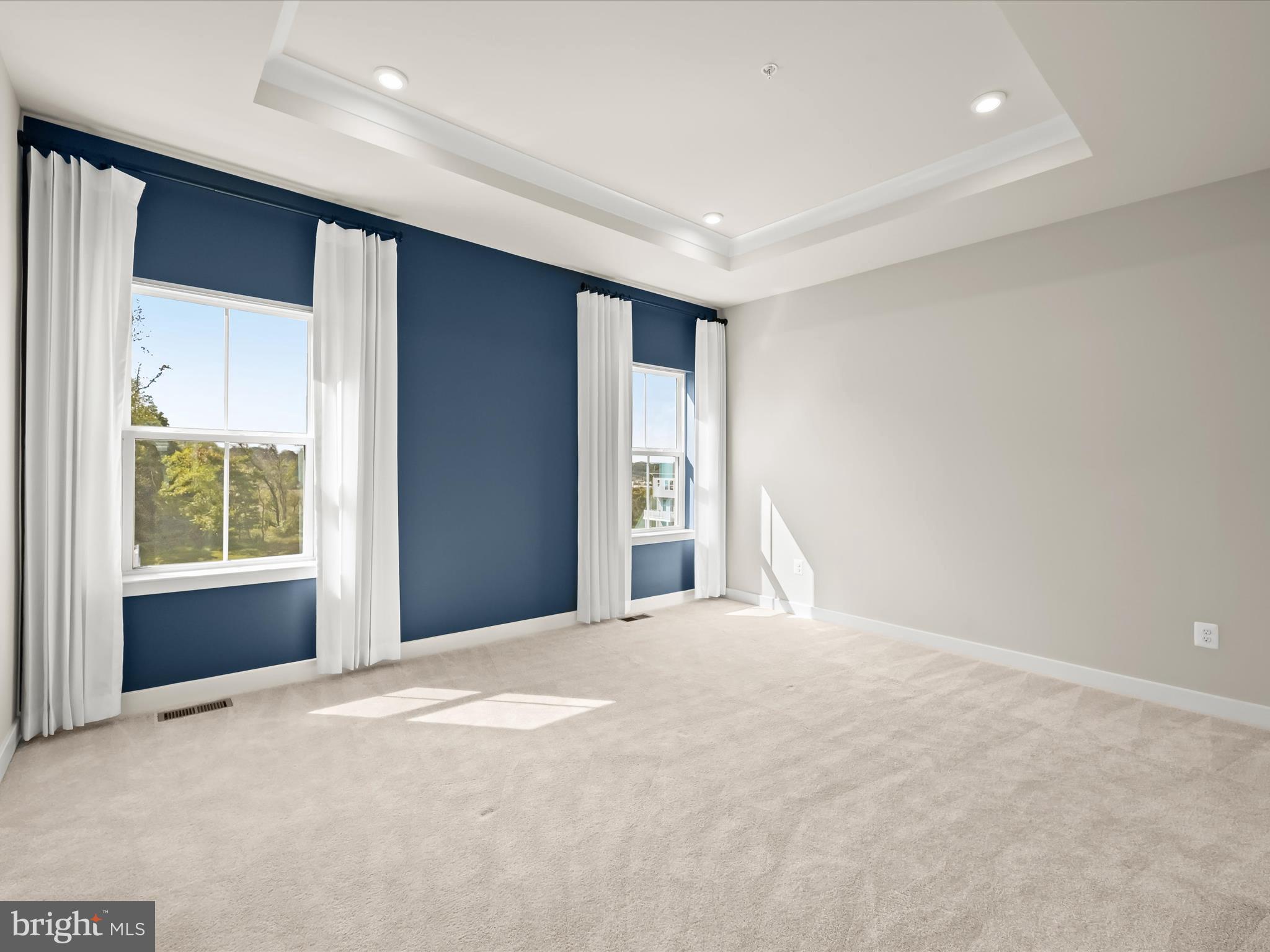 Real estate listing preview #16