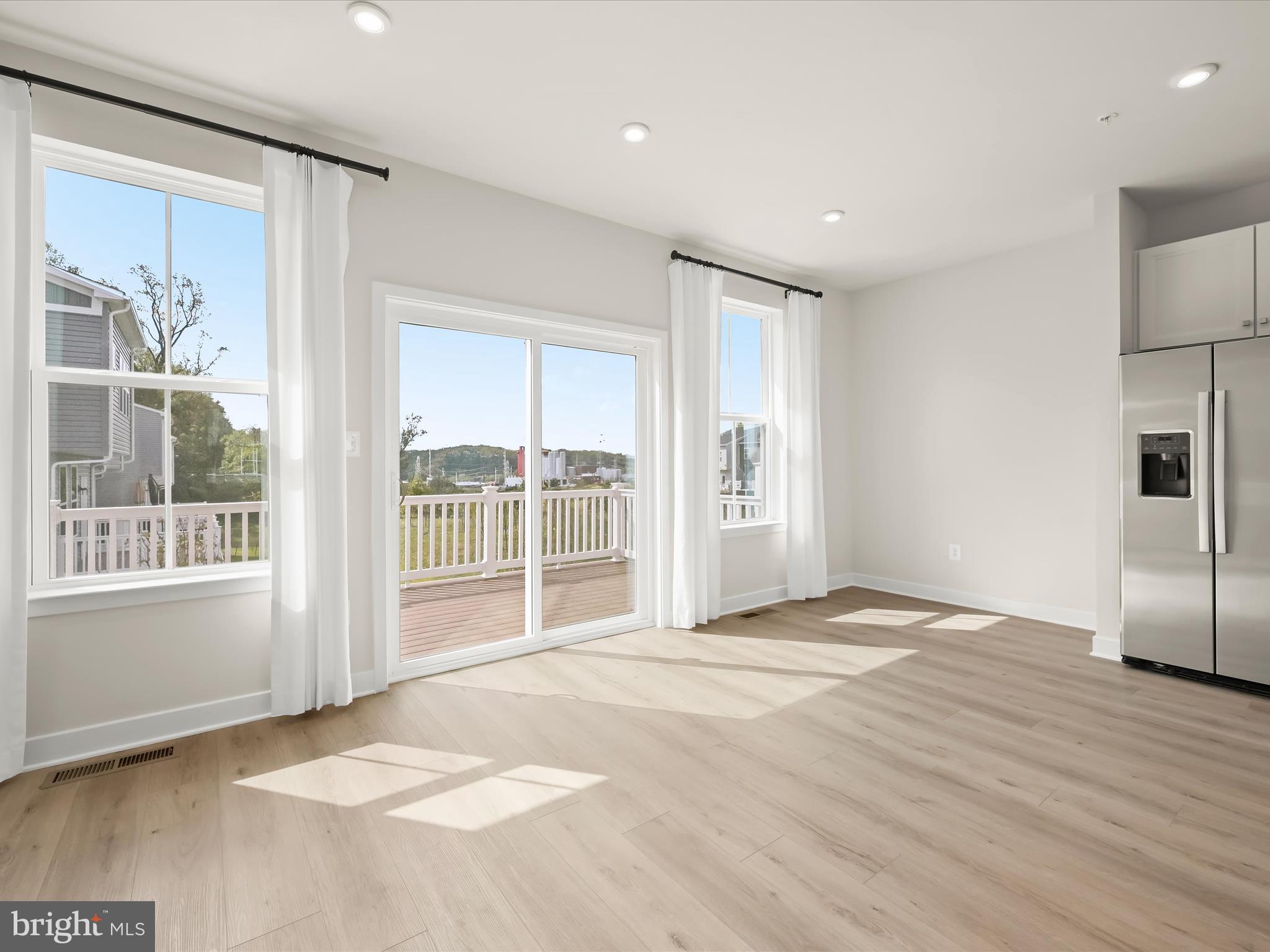 Real estate listing preview #12