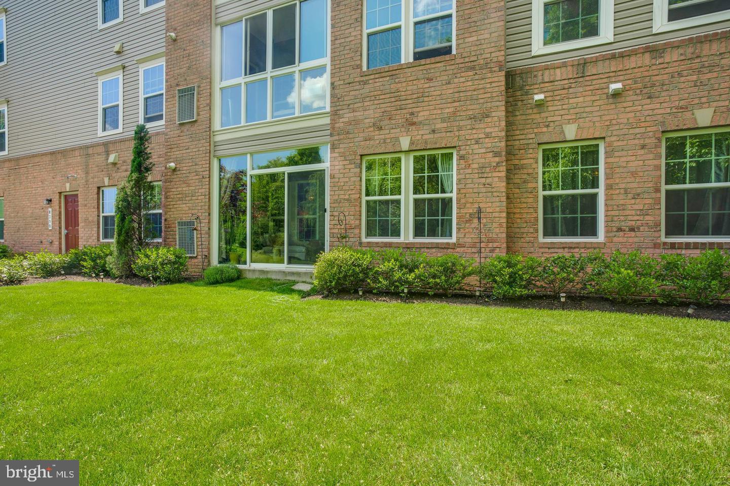 Real estate listing preview #28