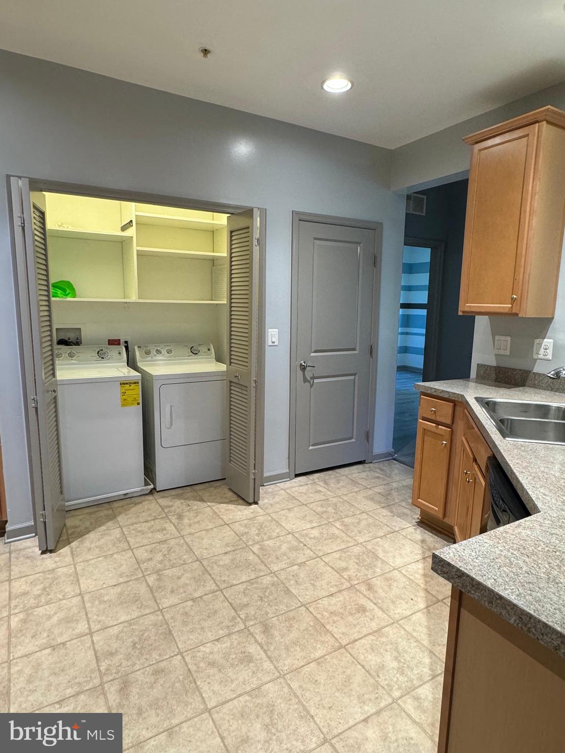 Real estate listing preview #14