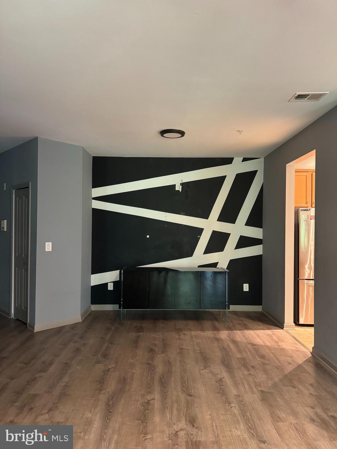 Real estate listing preview #4