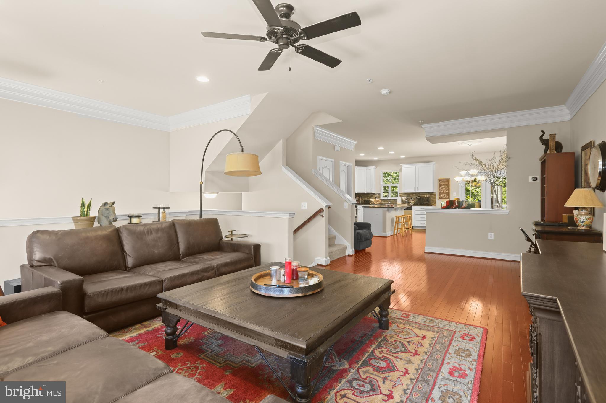 Real estate listing preview #14