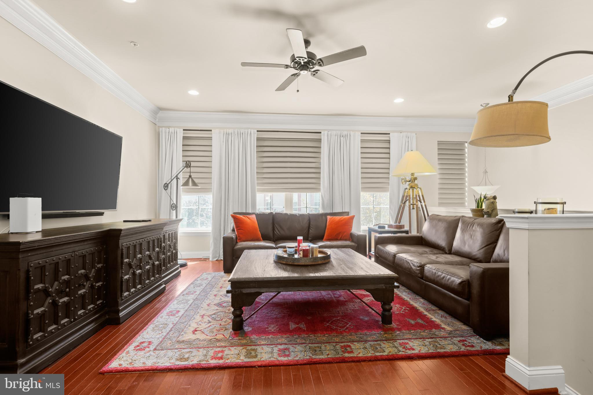 Real estate listing preview #1