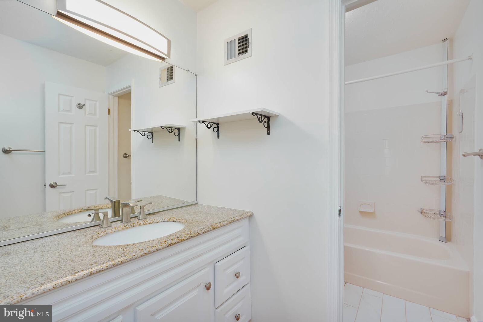 Real estate listing preview #31