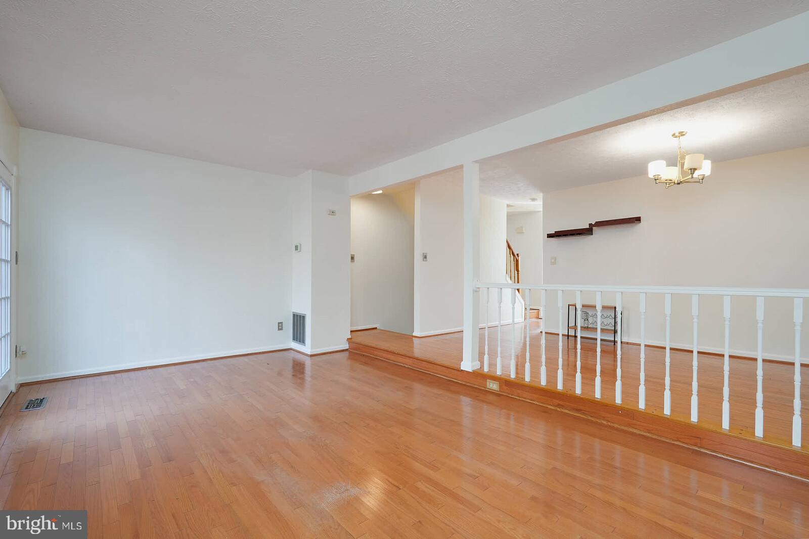 Real estate listing preview #19