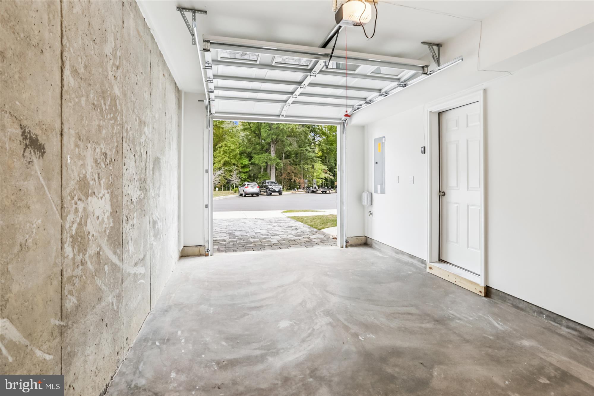 Real estate listing preview #34