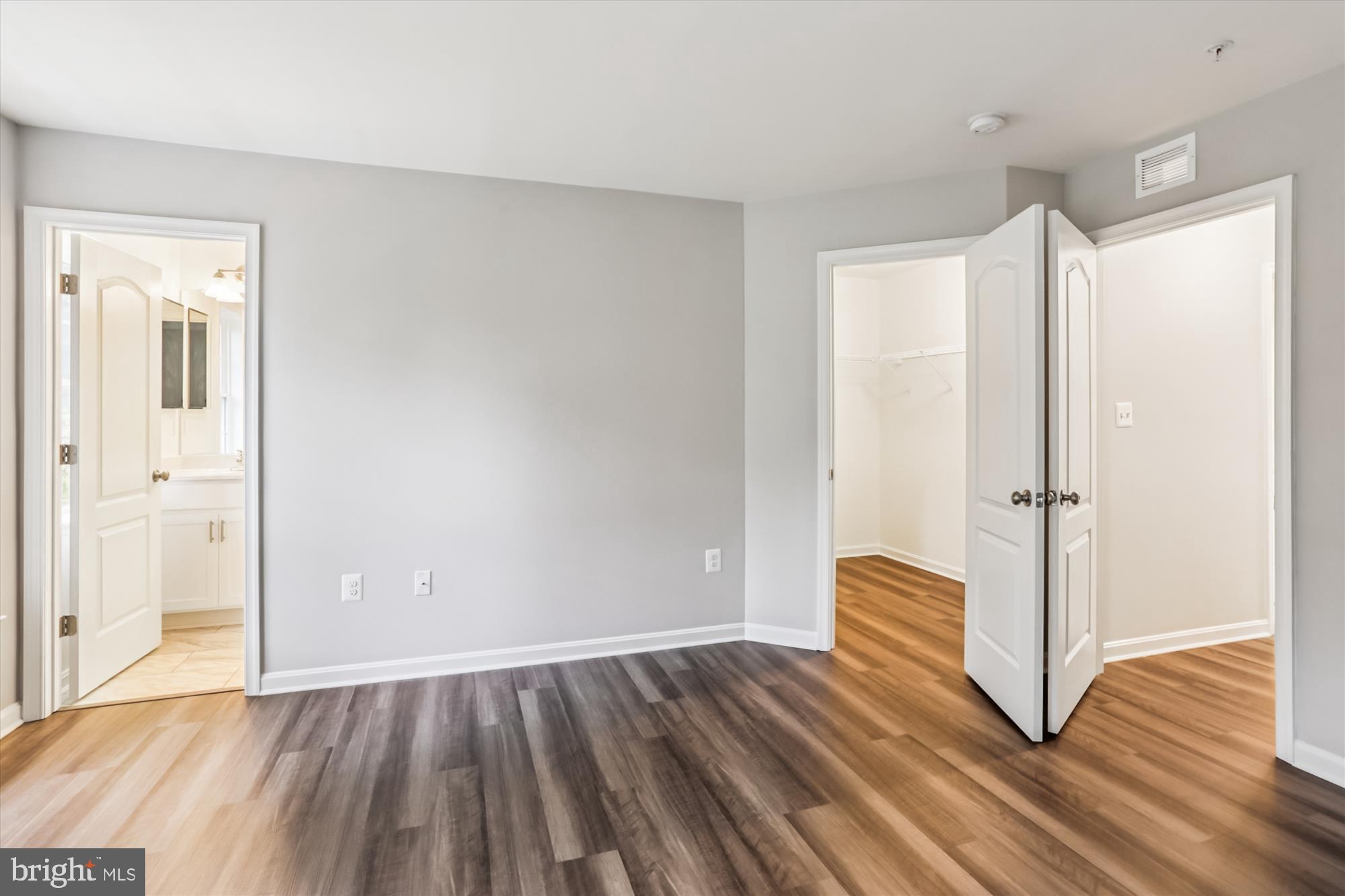 Real estate listing preview #5