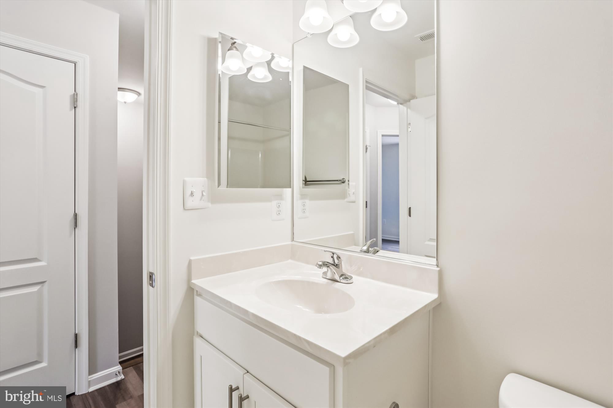 Real estate listing preview #33