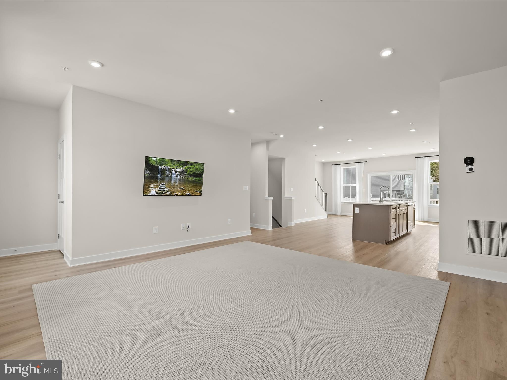 Real estate listing preview #10