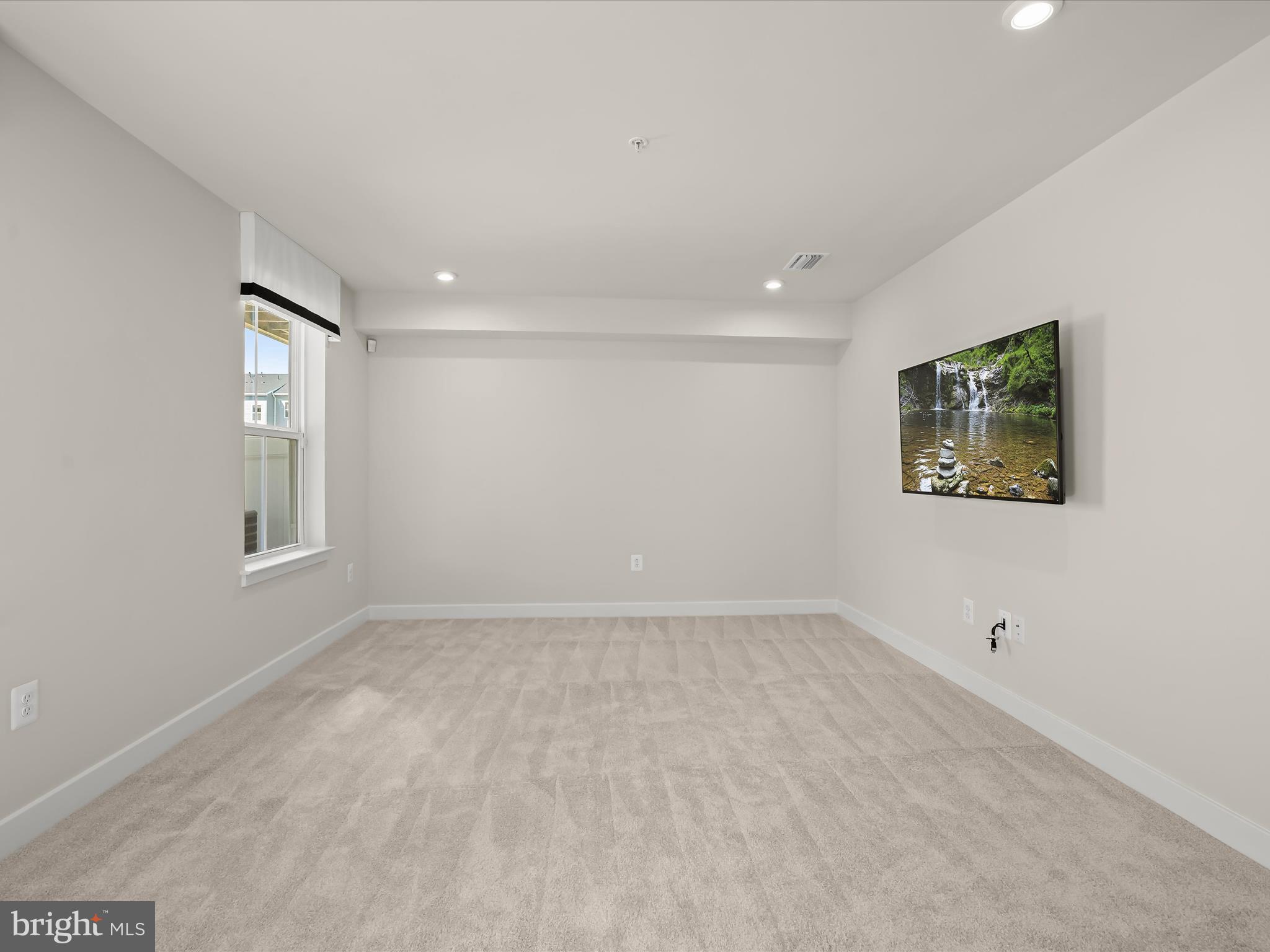 Real estate listing preview #28