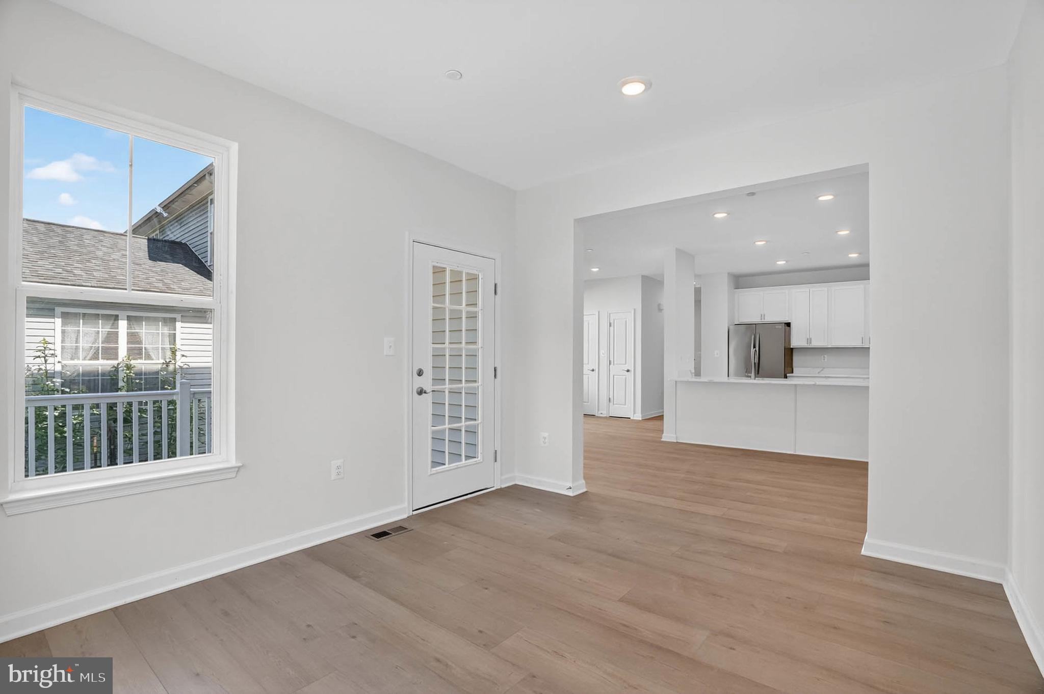 Real estate listing preview #15