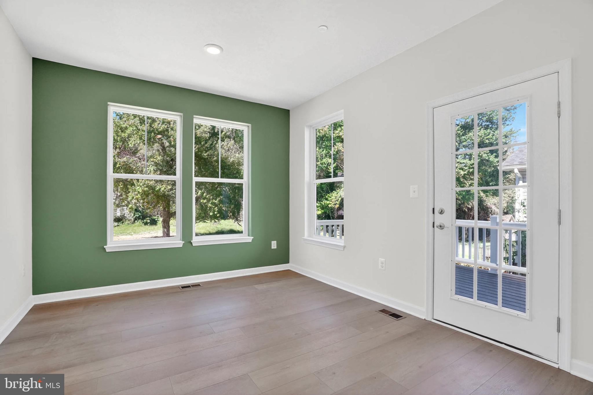 Real estate listing preview #14