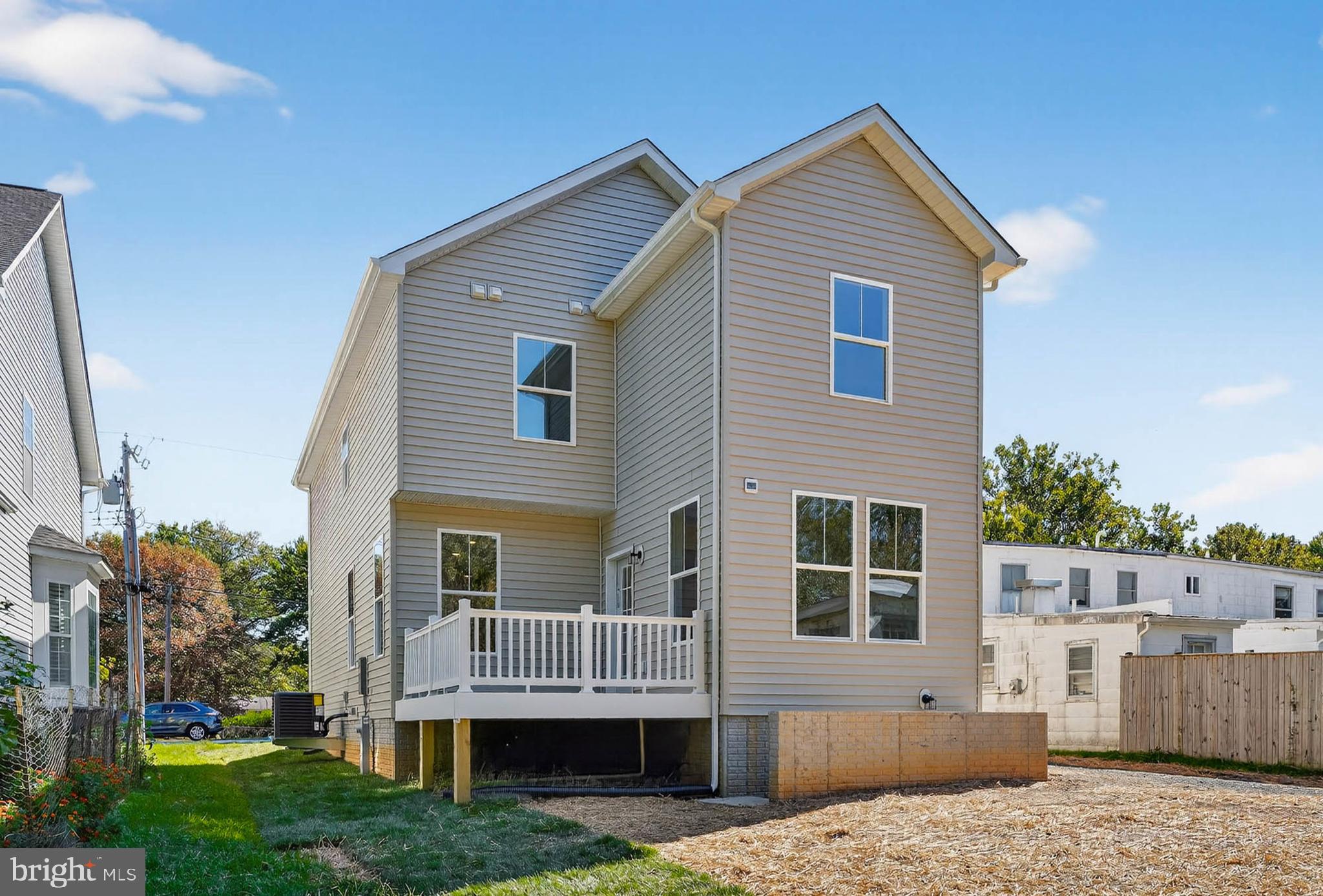 Real estate listing preview #32