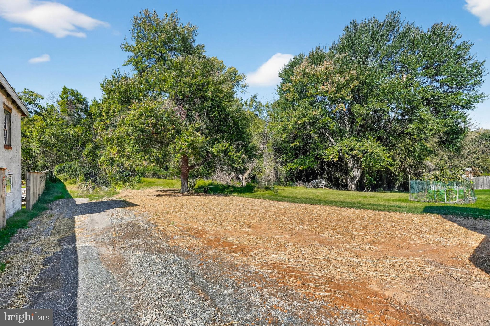 Real estate listing preview #34