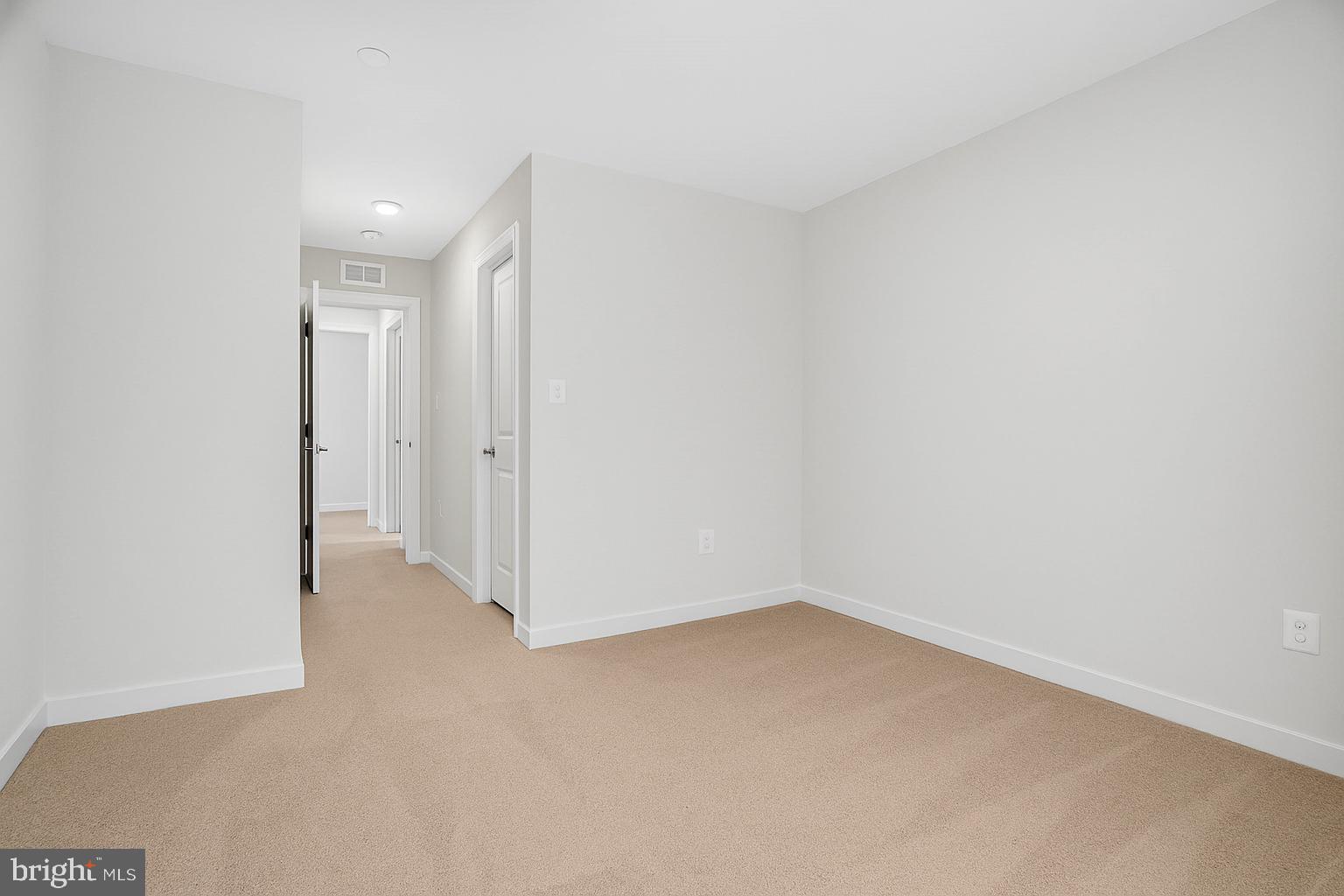 Real estate listing preview #27