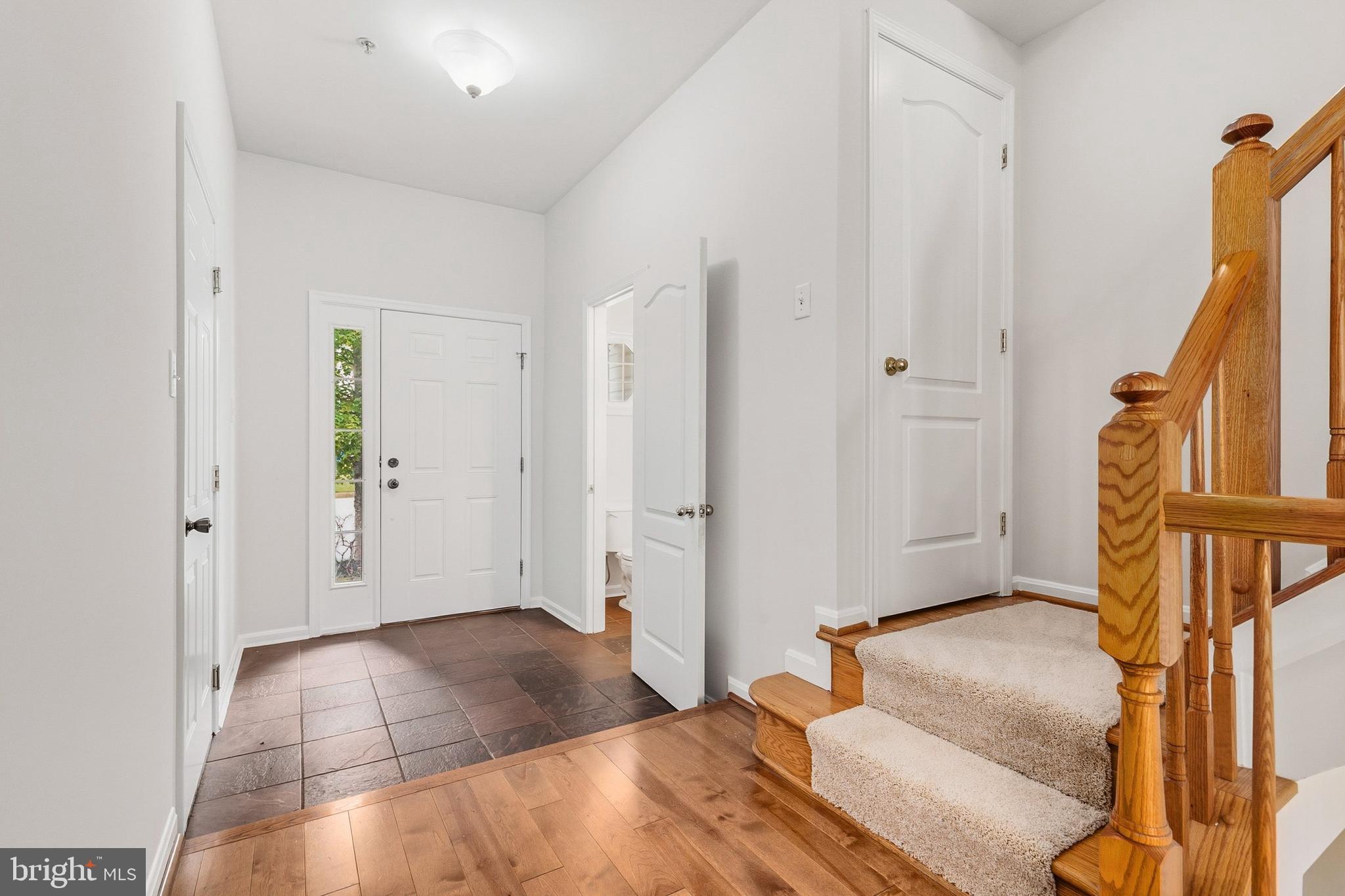 Real estate listing preview #4