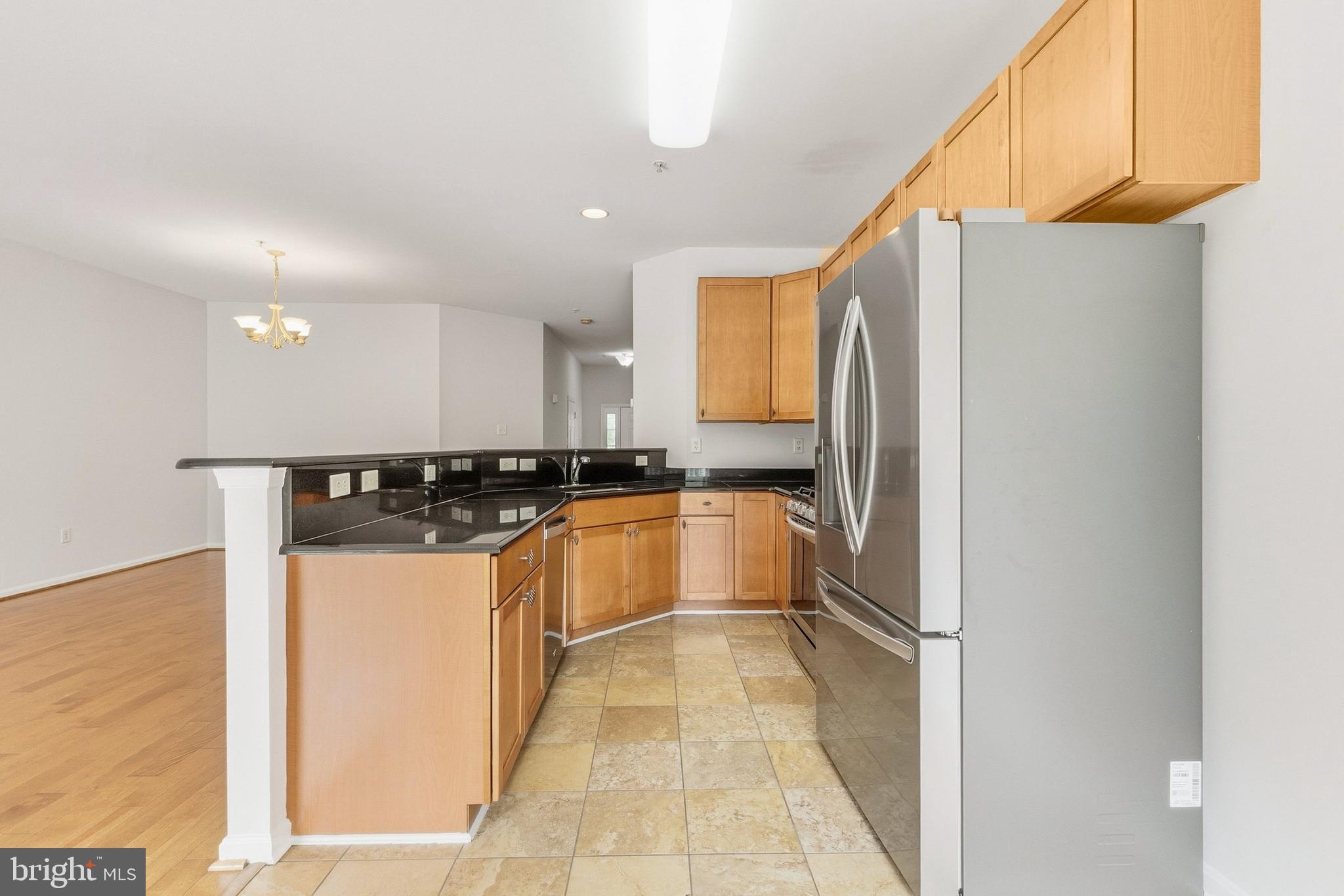 Real estate listing preview #14