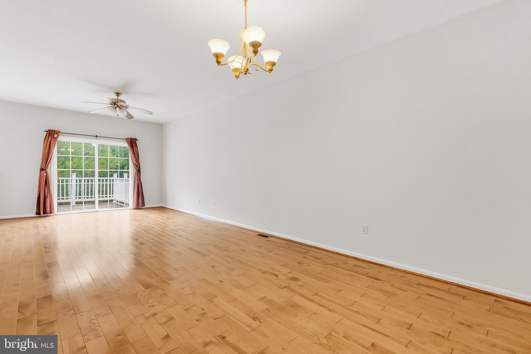 Real estate listing preview #9