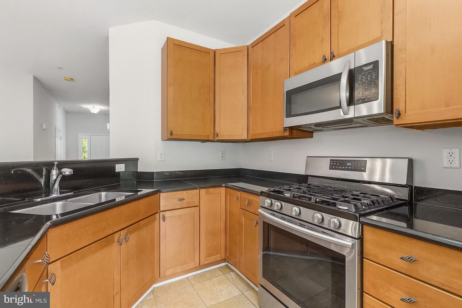 Real estate listing preview #18