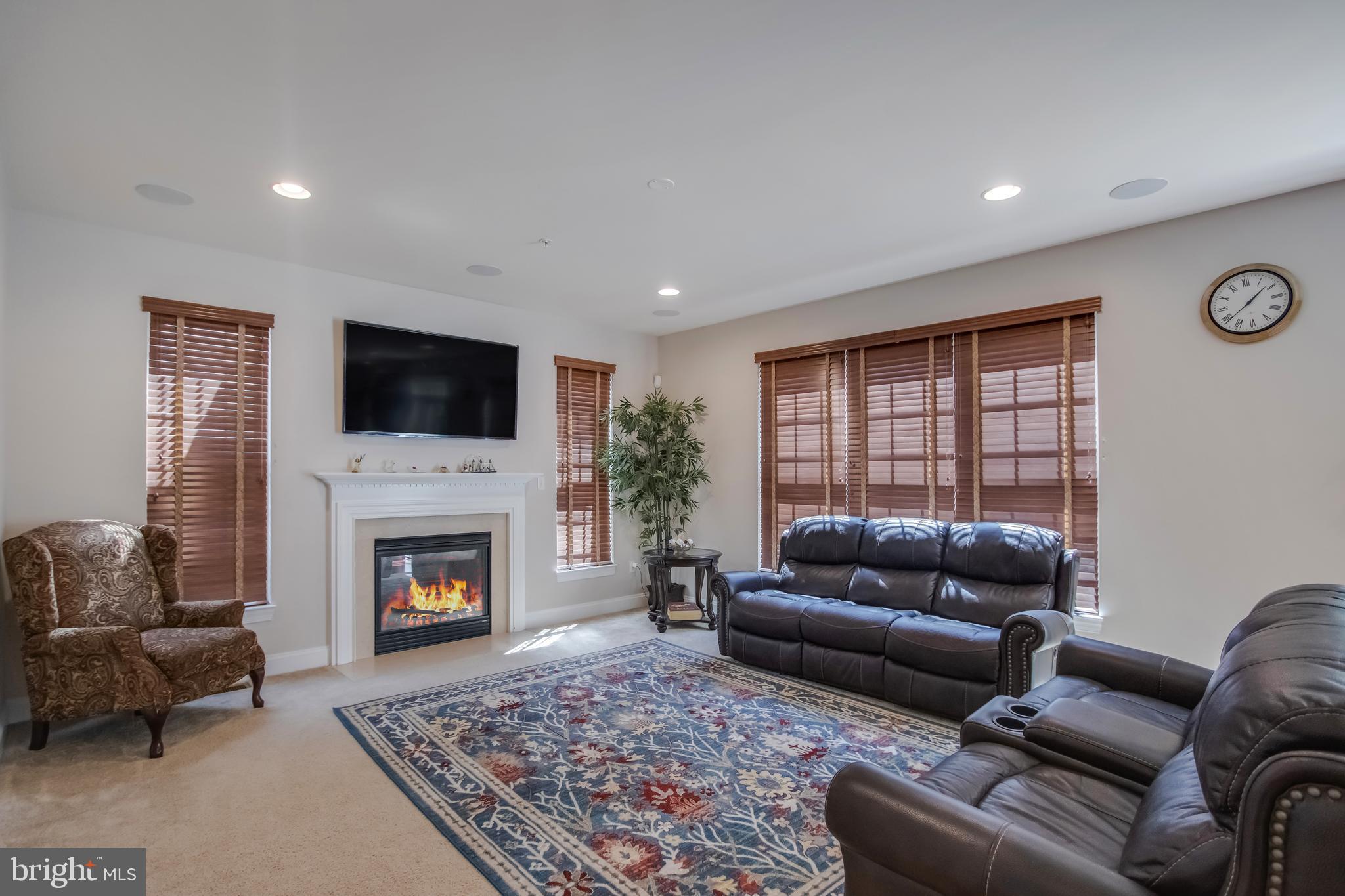 Real estate listing preview #17