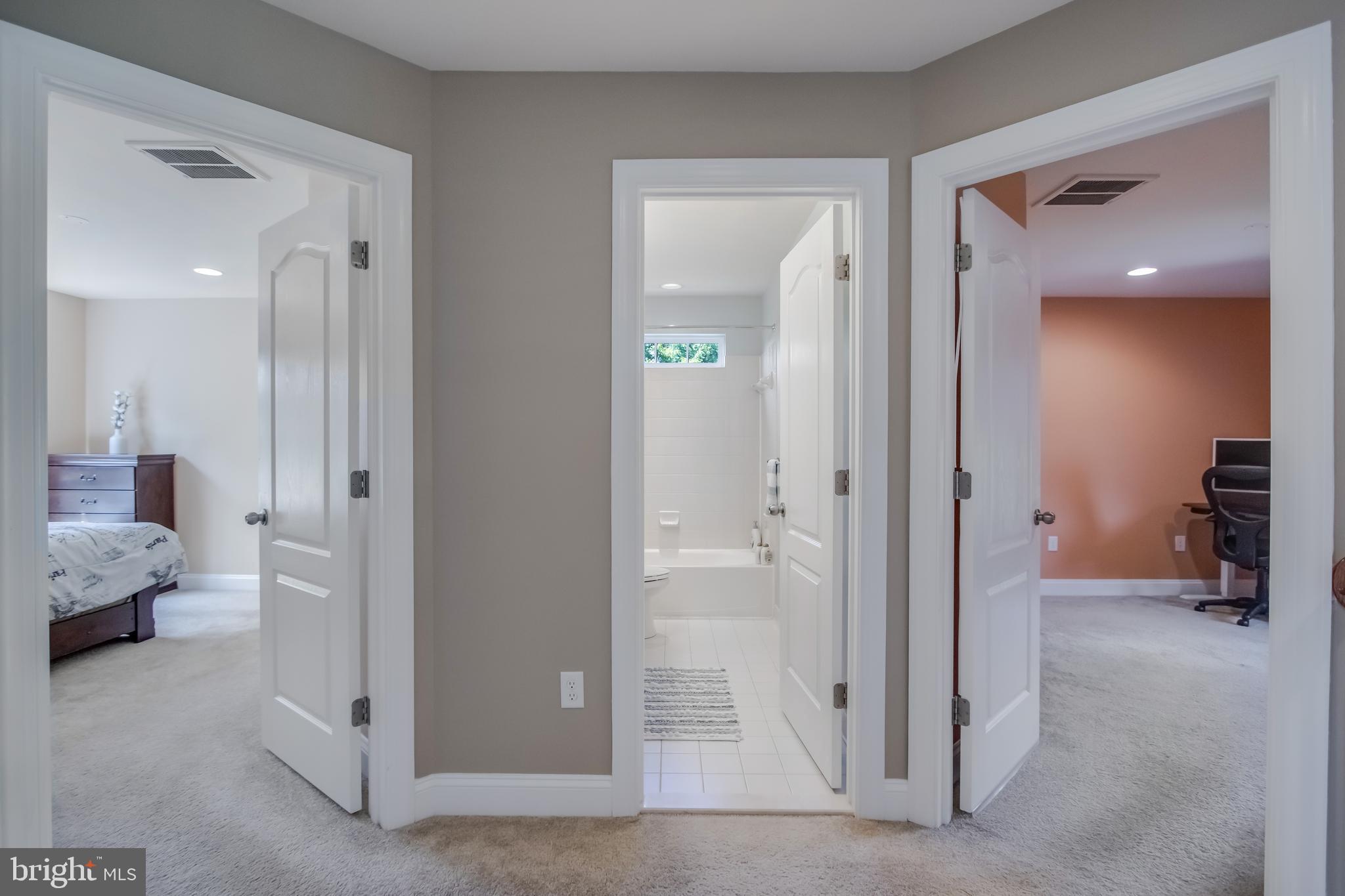 Real estate listing preview #49