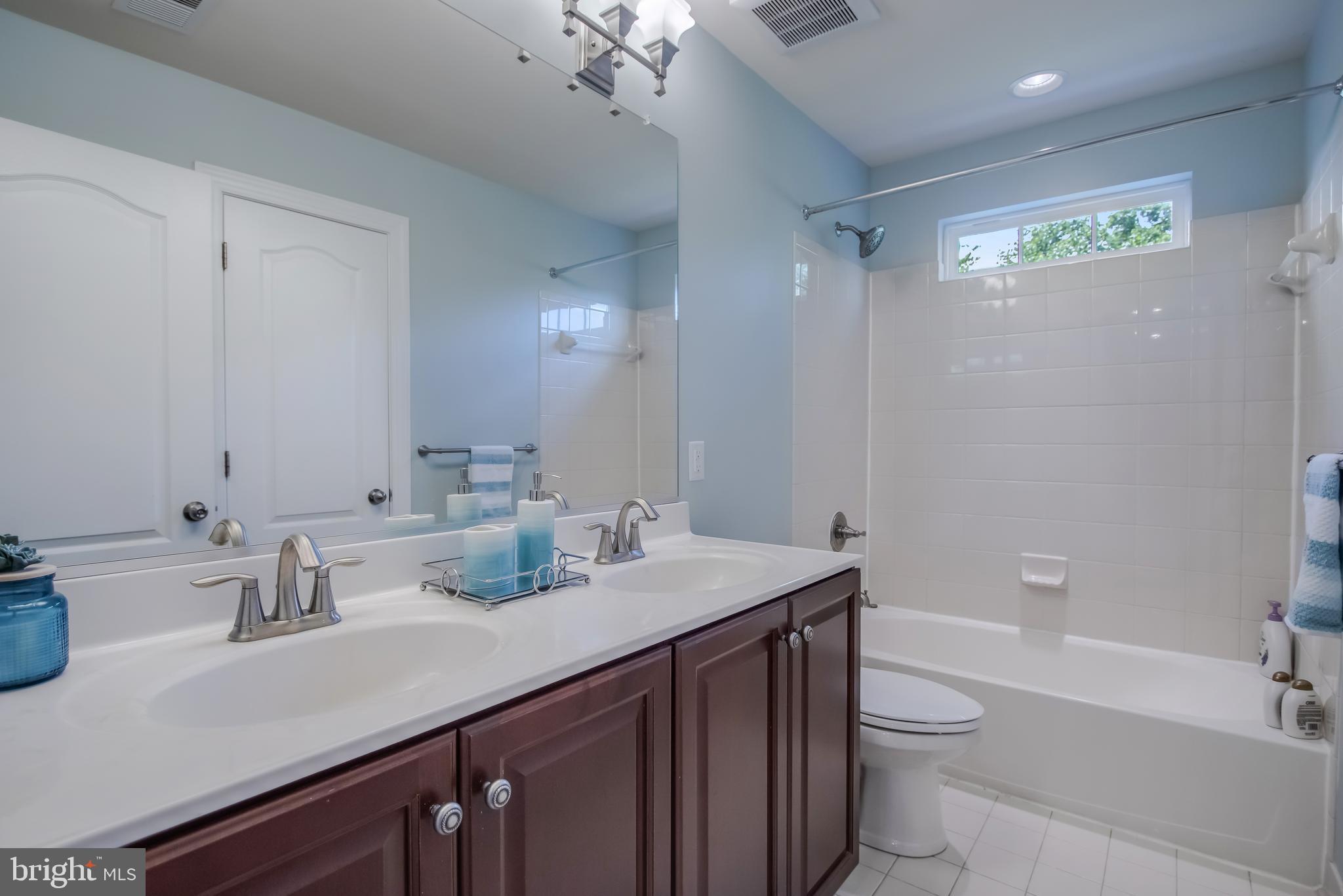 Real estate listing preview #52