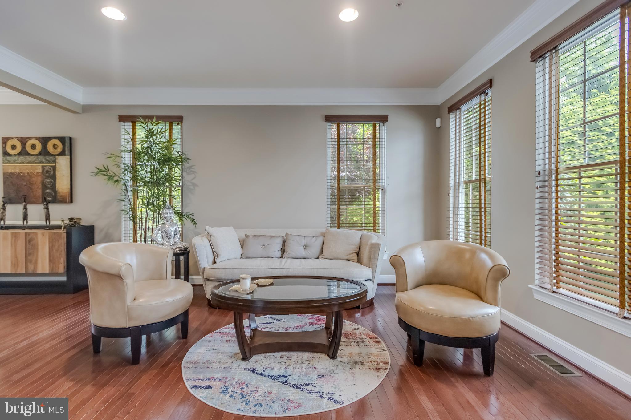 Real estate listing preview #11