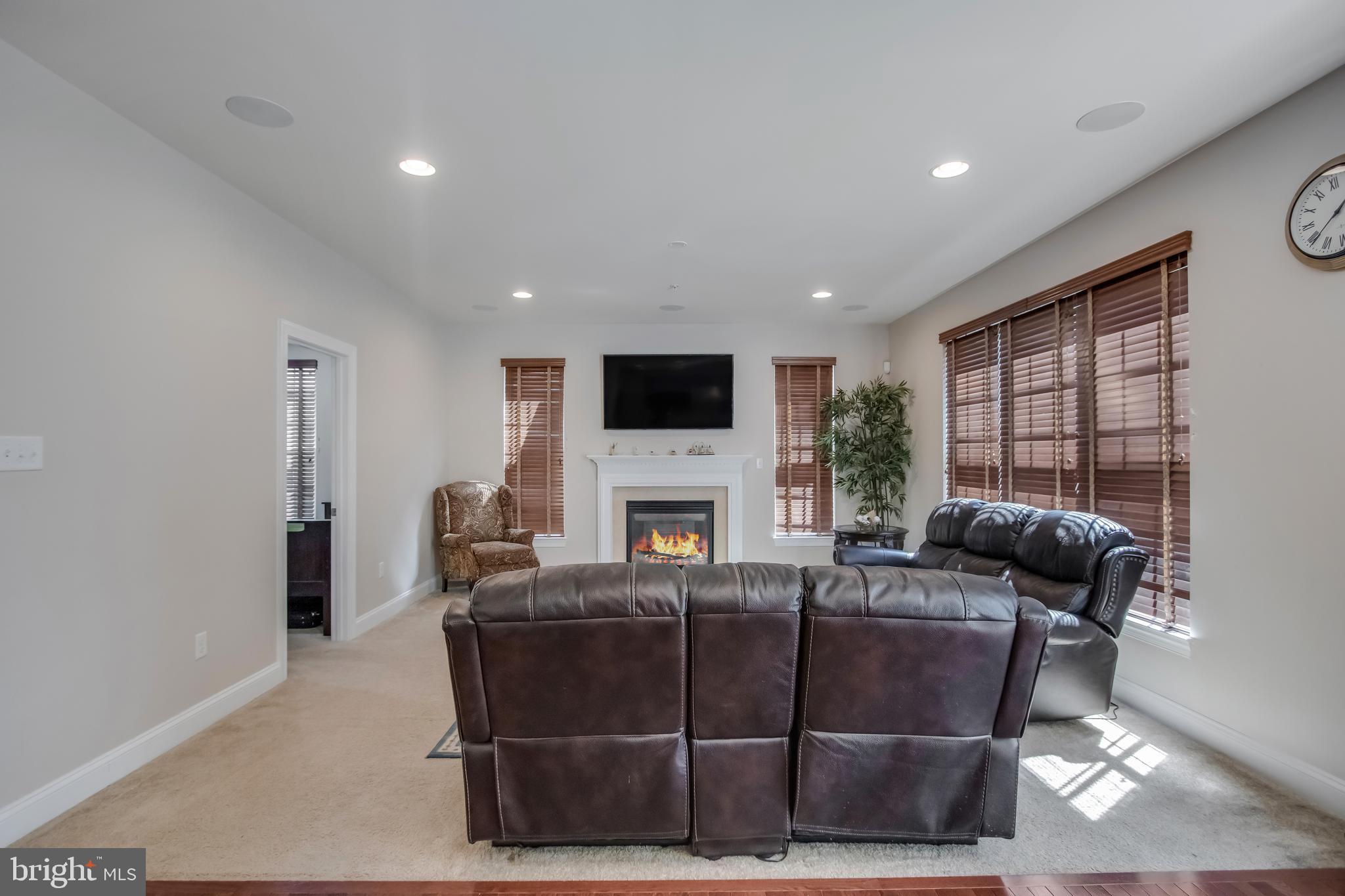 Real estate listing preview #19