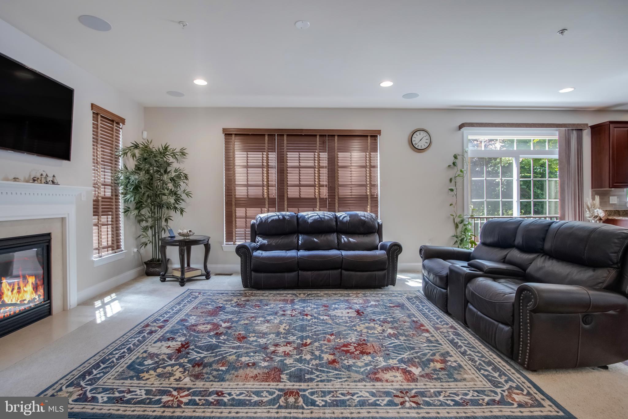 Real estate listing preview #18