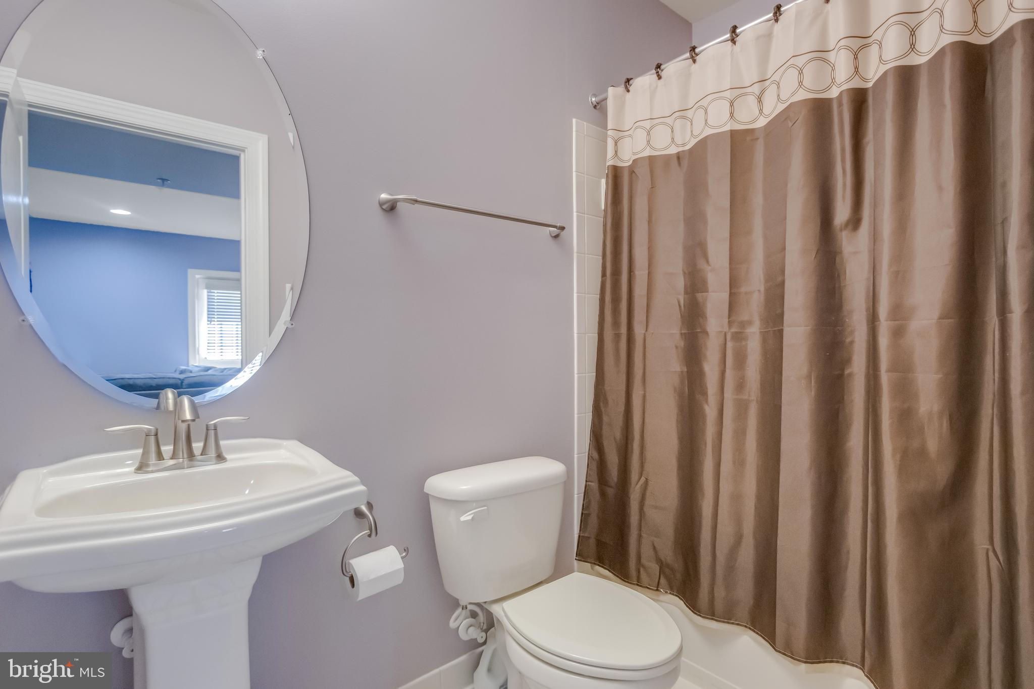 Real estate listing preview #64