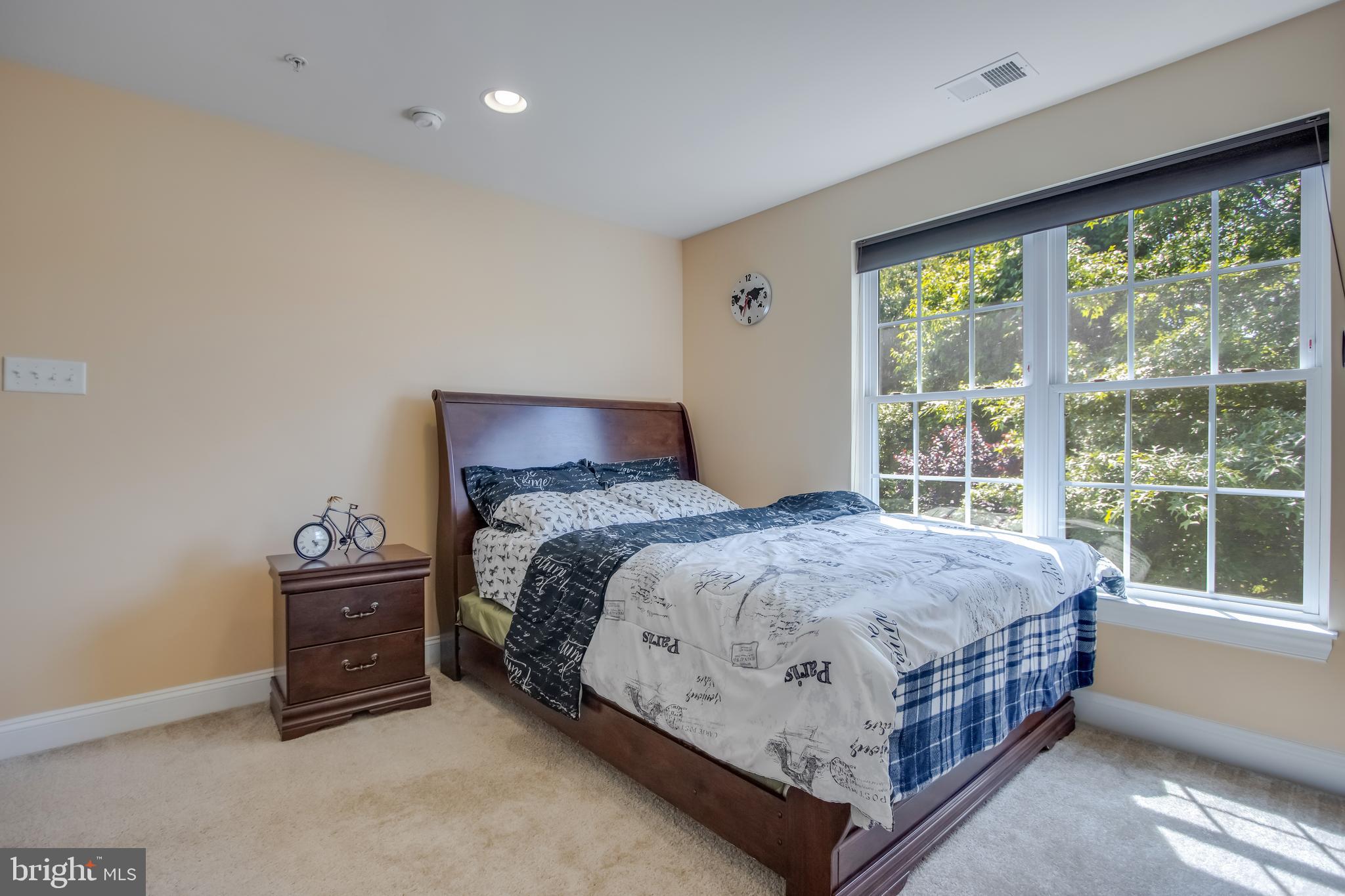 Real estate listing preview #54