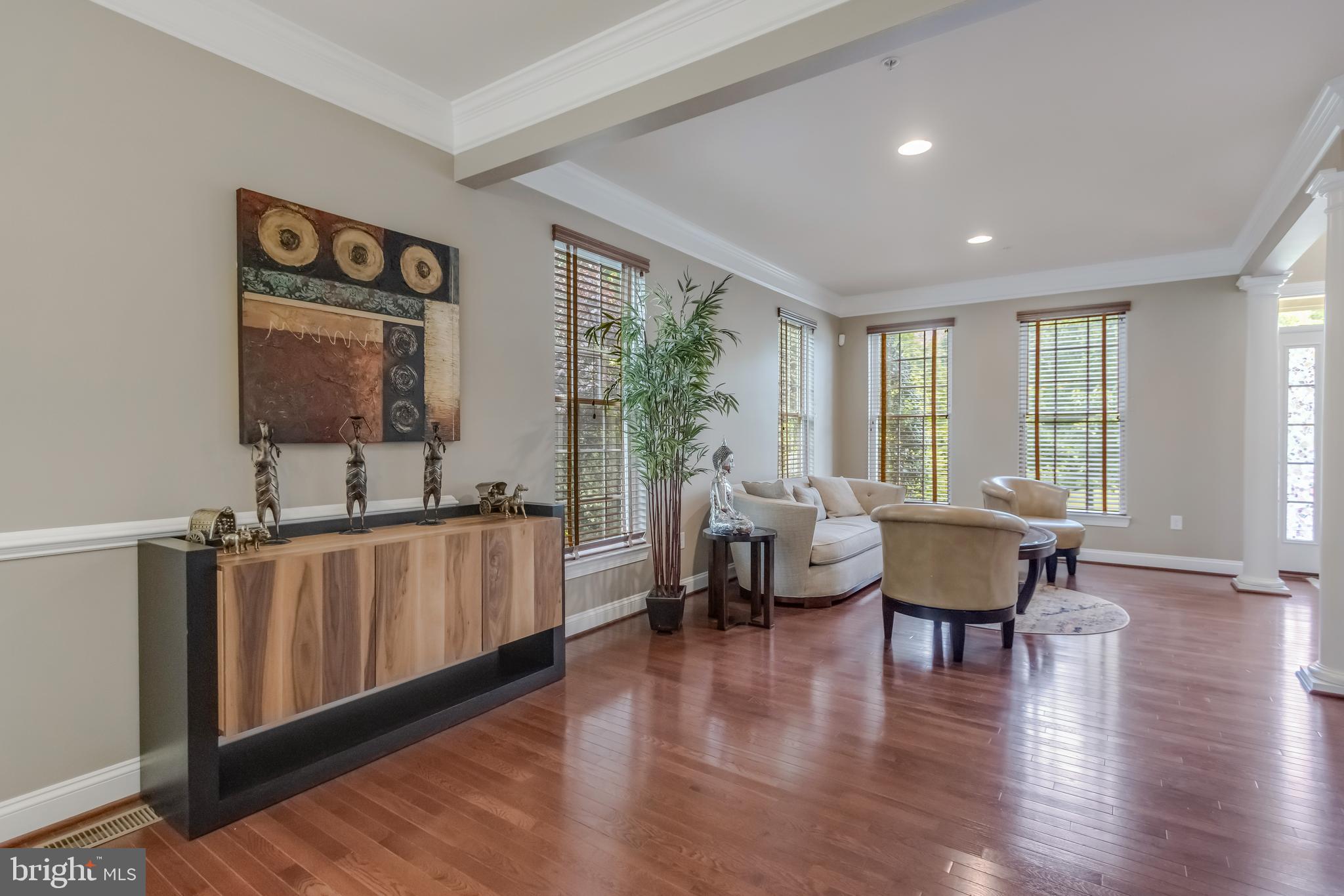 Real estate listing preview #10