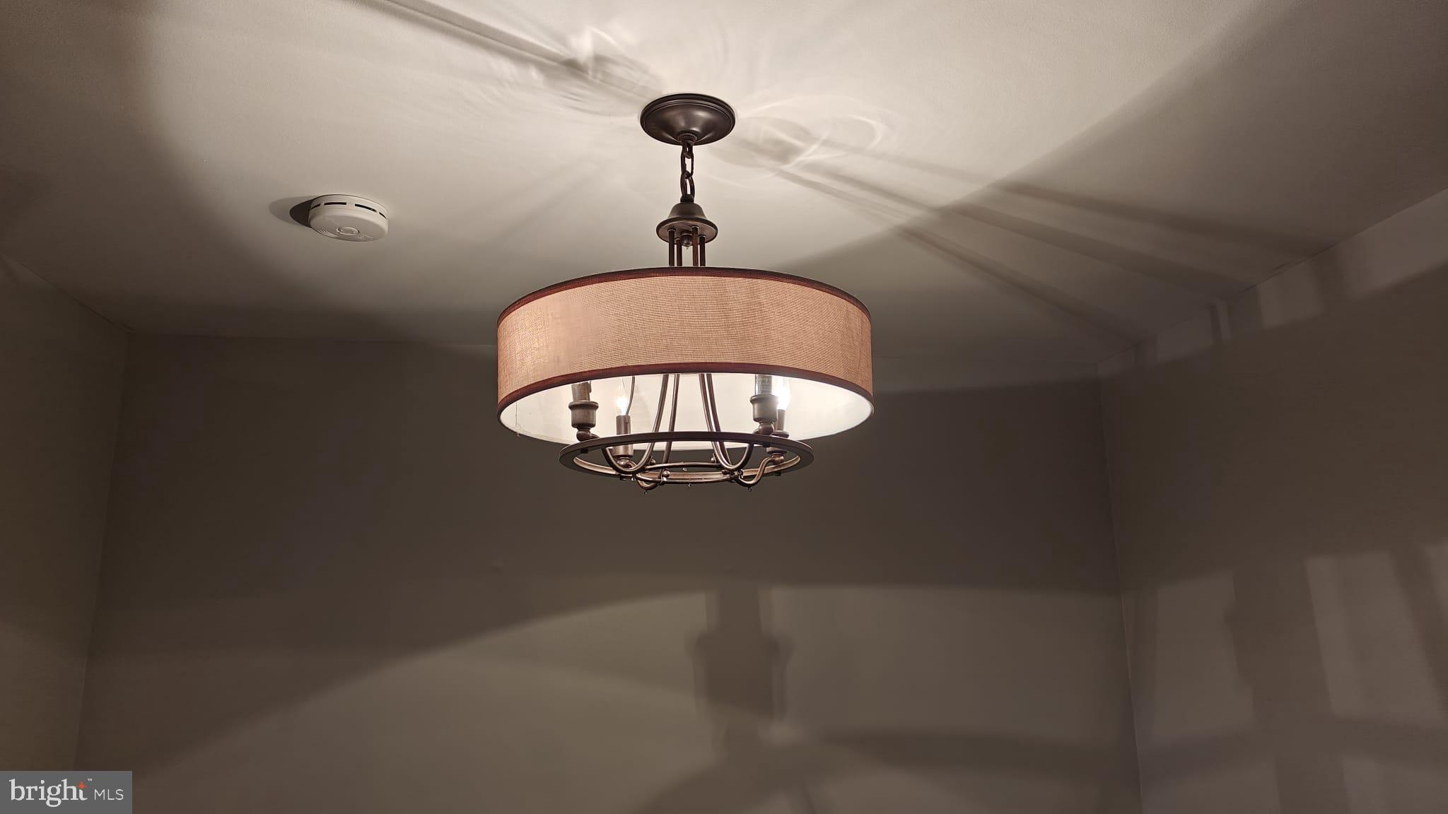 Real estate listing preview #12