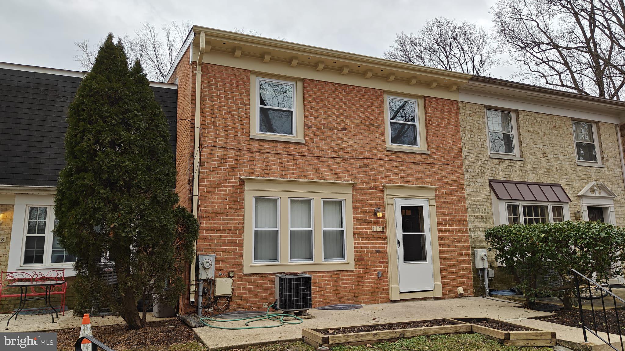 Real estate listing preview #2