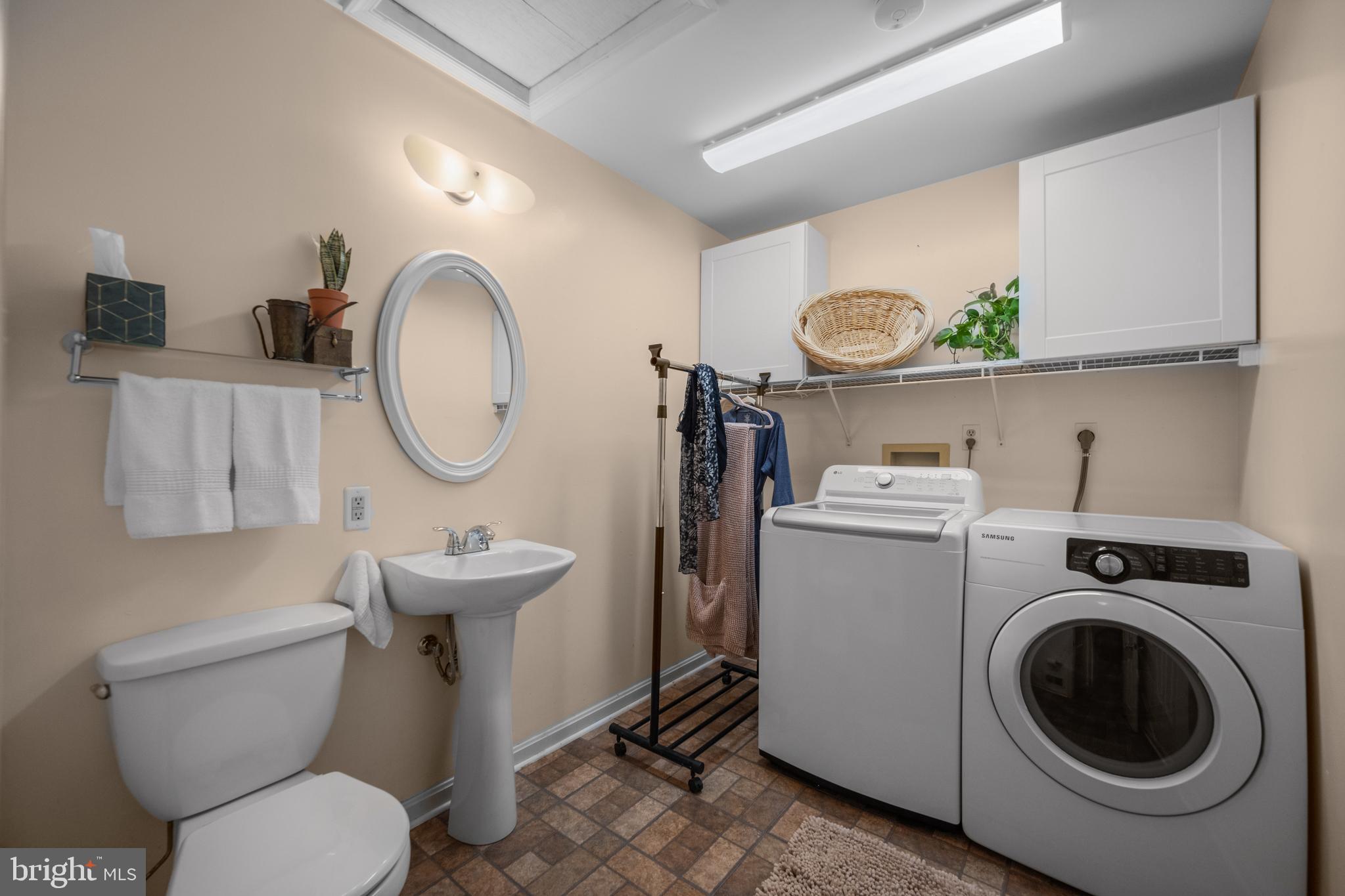 Real estate listing preview #23