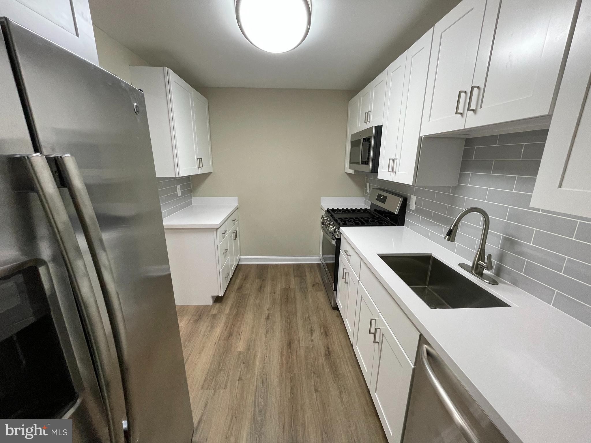 Real estate listing preview #4