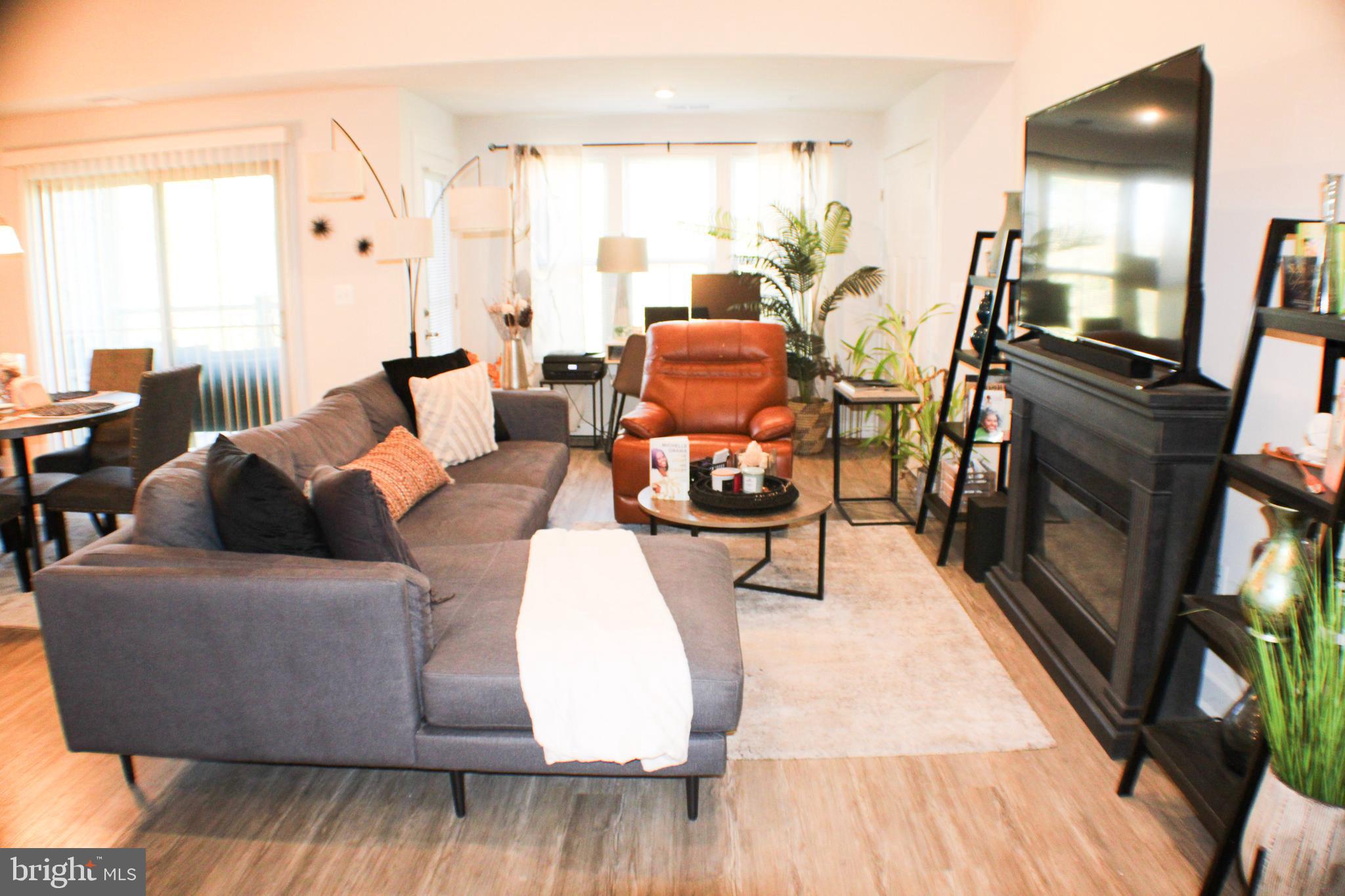 Real estate listing preview #6